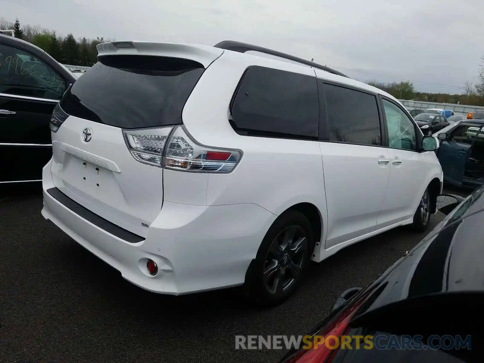 4 Фотография поврежденного автомобиля 5TDXZ3DC4KS987860 TOYOTA SIENNA 2019