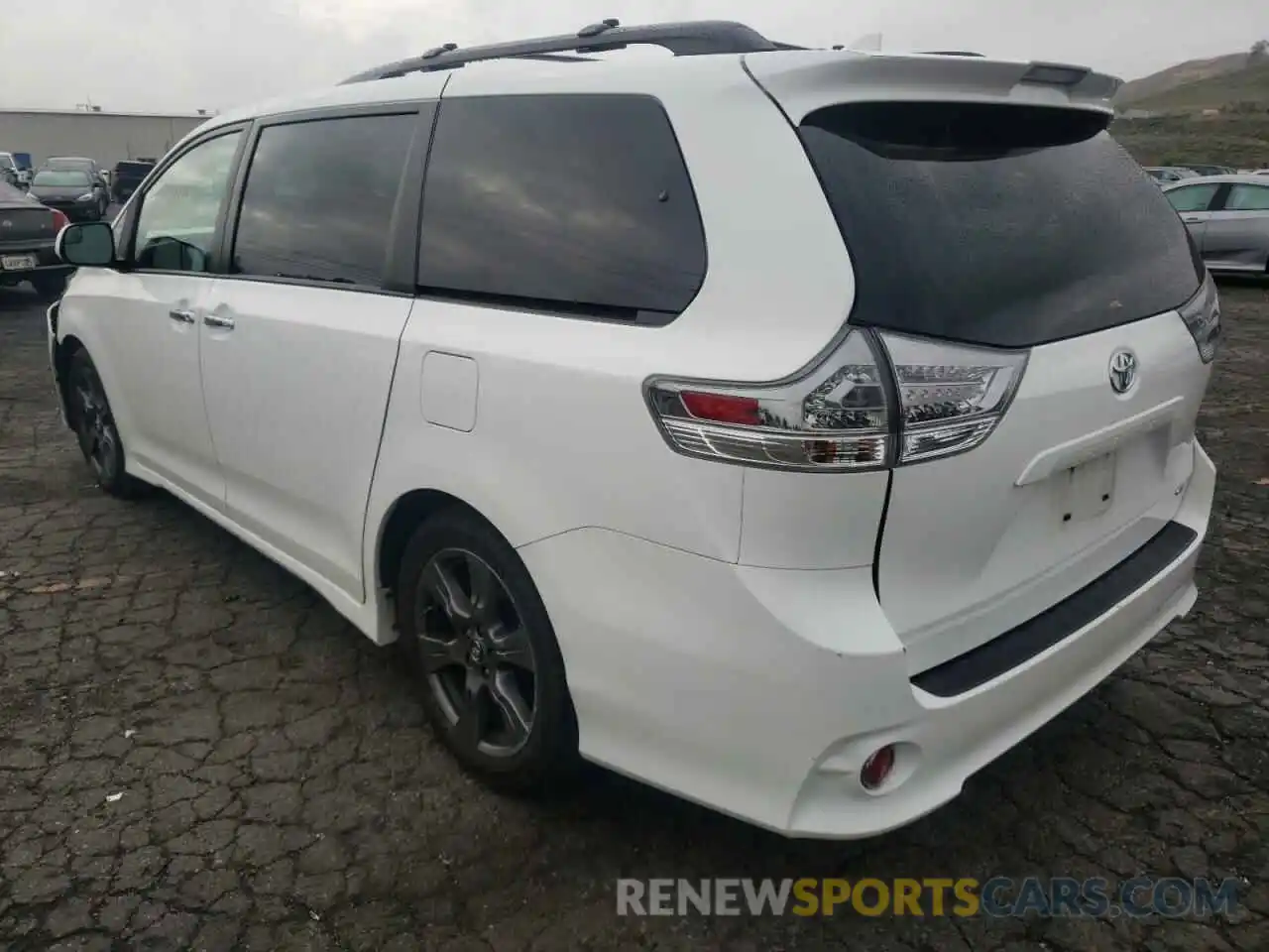 3 Фотография поврежденного автомобиля 5TDXZ3DC4KS991584 TOYOTA SIENNA 2019