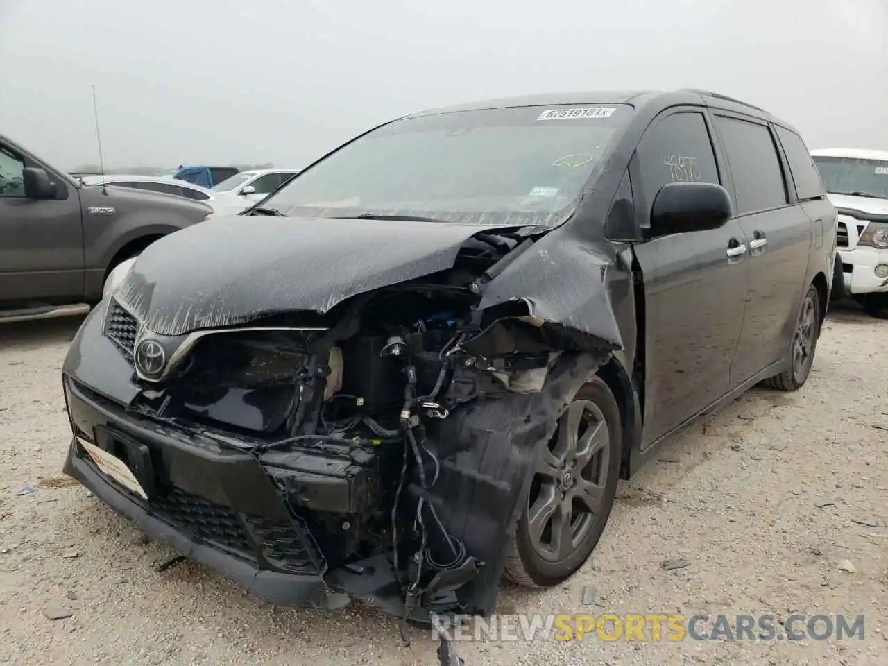 2 Photograph of a damaged car 5TDXZ3DC5KS017063 TOYOTA SIENNA 2019