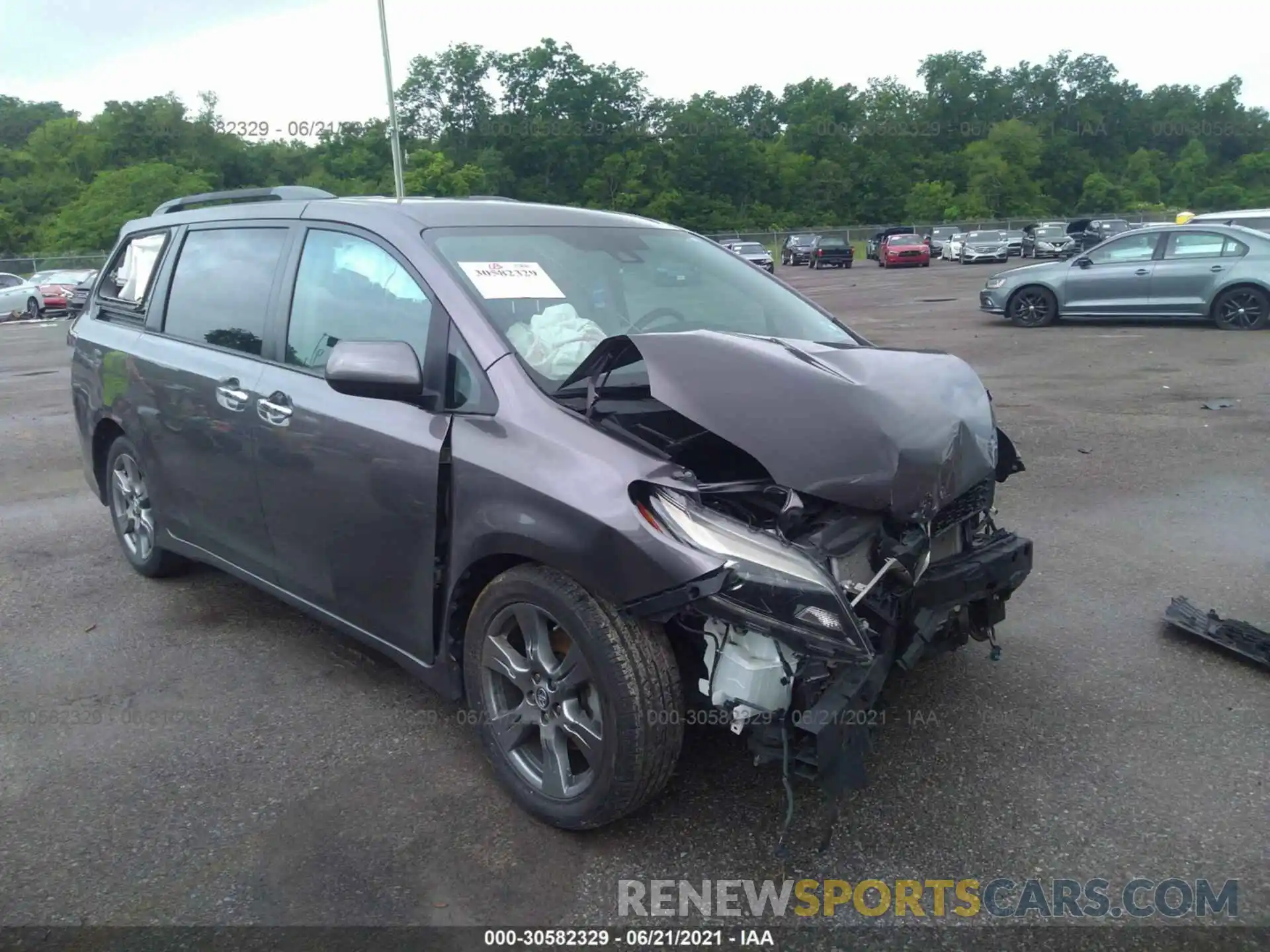 1 Photograph of a damaged car 5TDXZ3DC5KS971229 TOYOTA SIENNA 2019