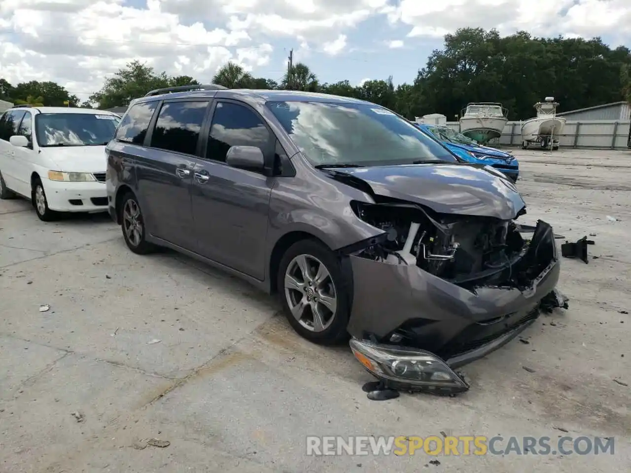 1 Photograph of a damaged car 5TDXZ3DC5KS986801 TOYOTA SIENNA 2019