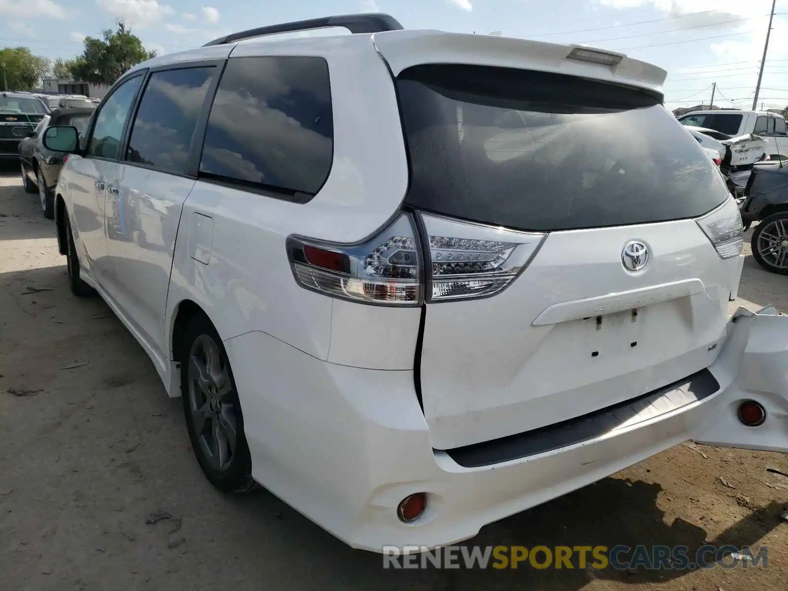 3 Фотография поврежденного автомобиля 5TDXZ3DC6KS978917 TOYOTA SIENNA 2019