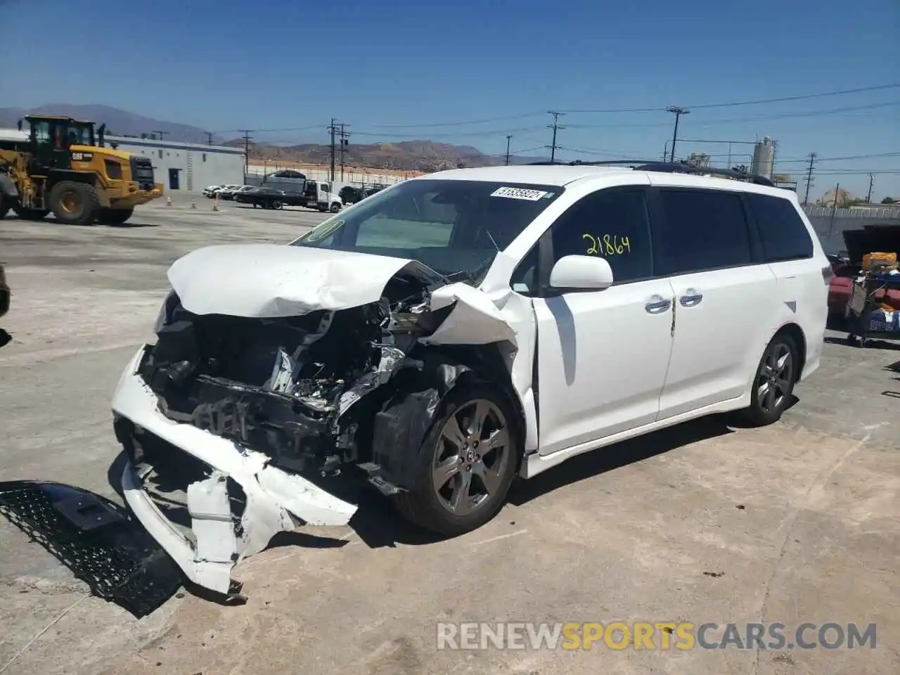 2 Photograph of a damaged car 5TDXZ3DC6KS980702 TOYOTA SIENNA 2019