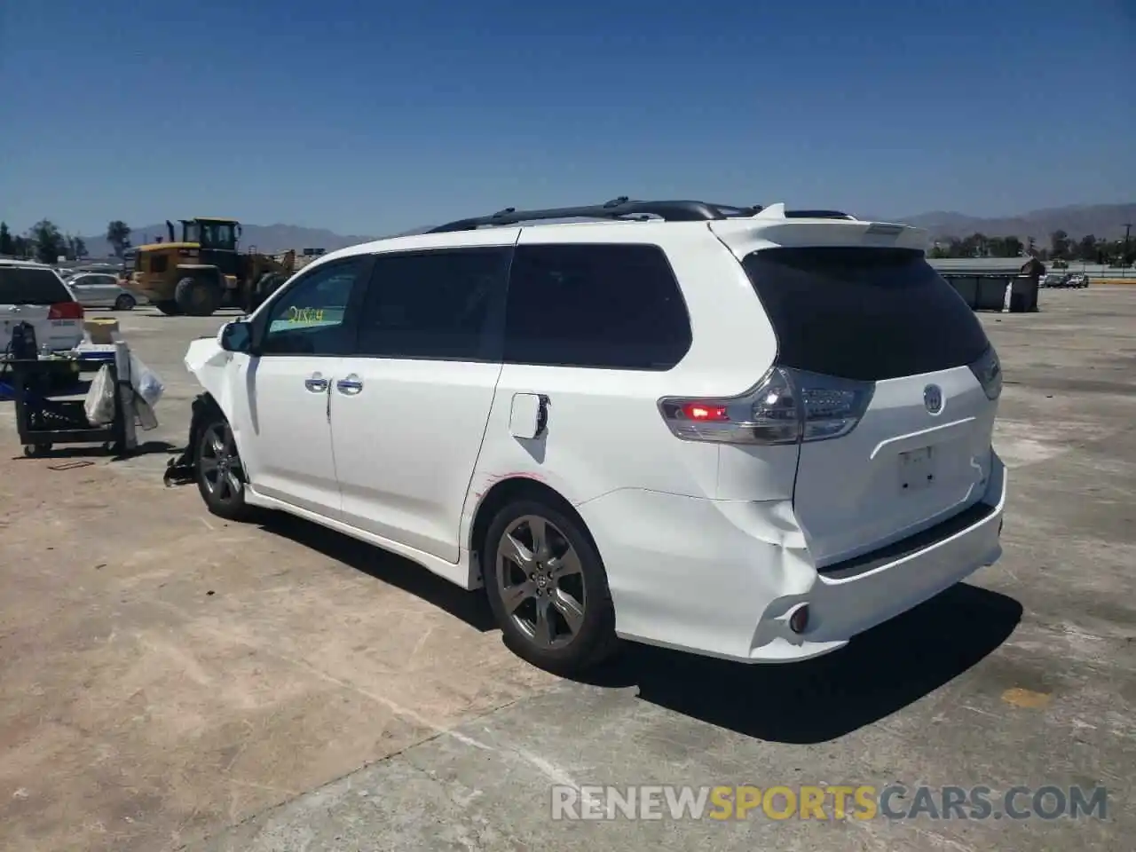 3 Фотография поврежденного автомобиля 5TDXZ3DC6KS980702 TOYOTA SIENNA 2019