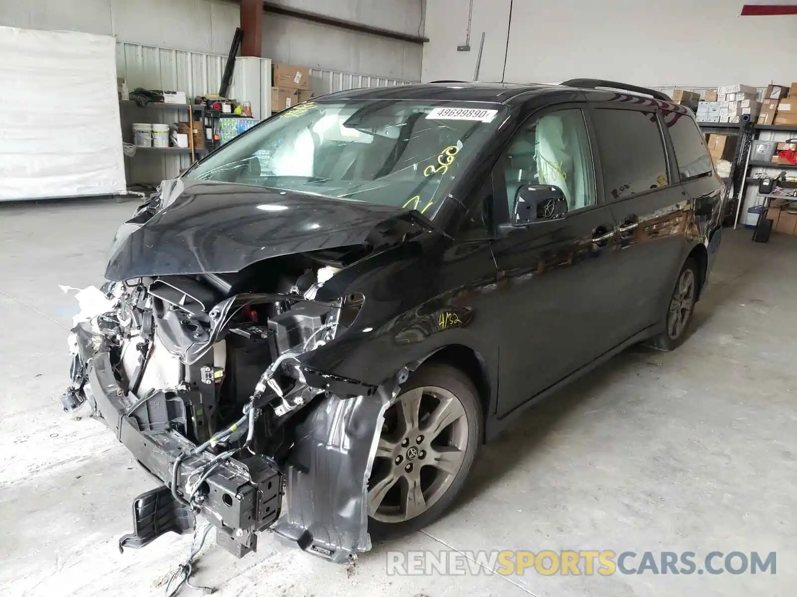 2 Photograph of a damaged car 5TDXZ3DC6KS981316 TOYOTA SIENNA 2019