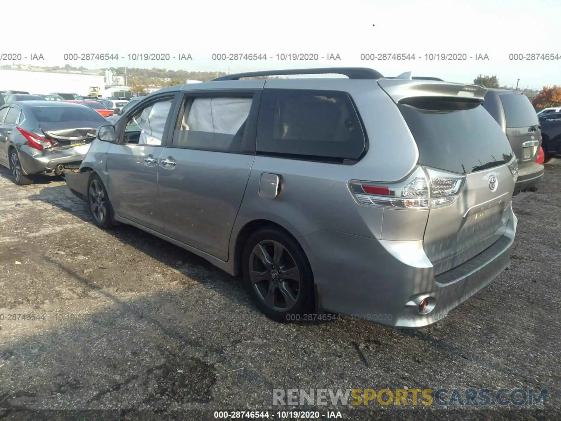 3 Фотография поврежденного автомобиля 5TDXZ3DC7KS010177 TOYOTA SIENNA 2019