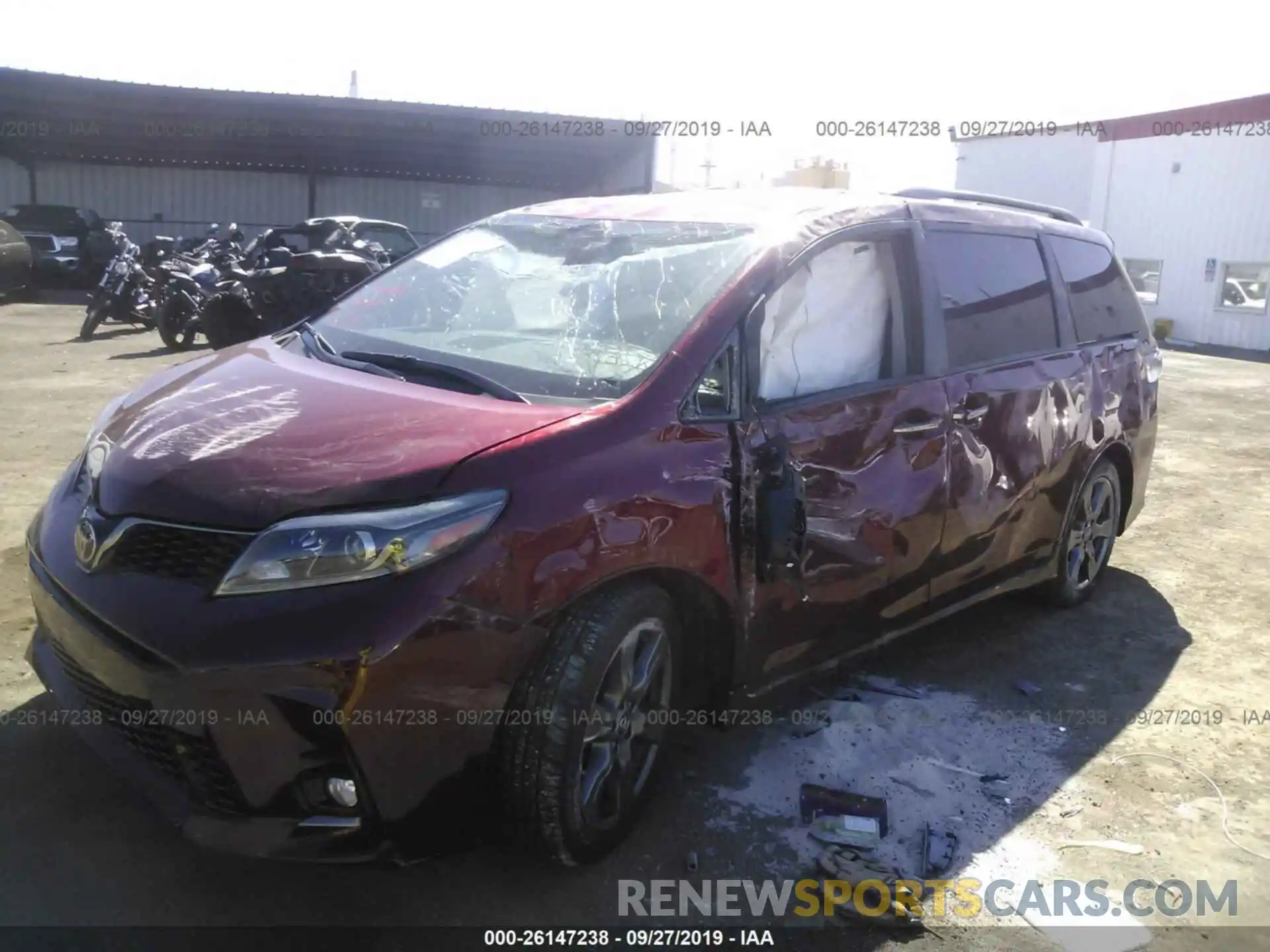 2 Фотография поврежденного автомобиля 5TDXZ3DC7KS965996 TOYOTA SIENNA 2019