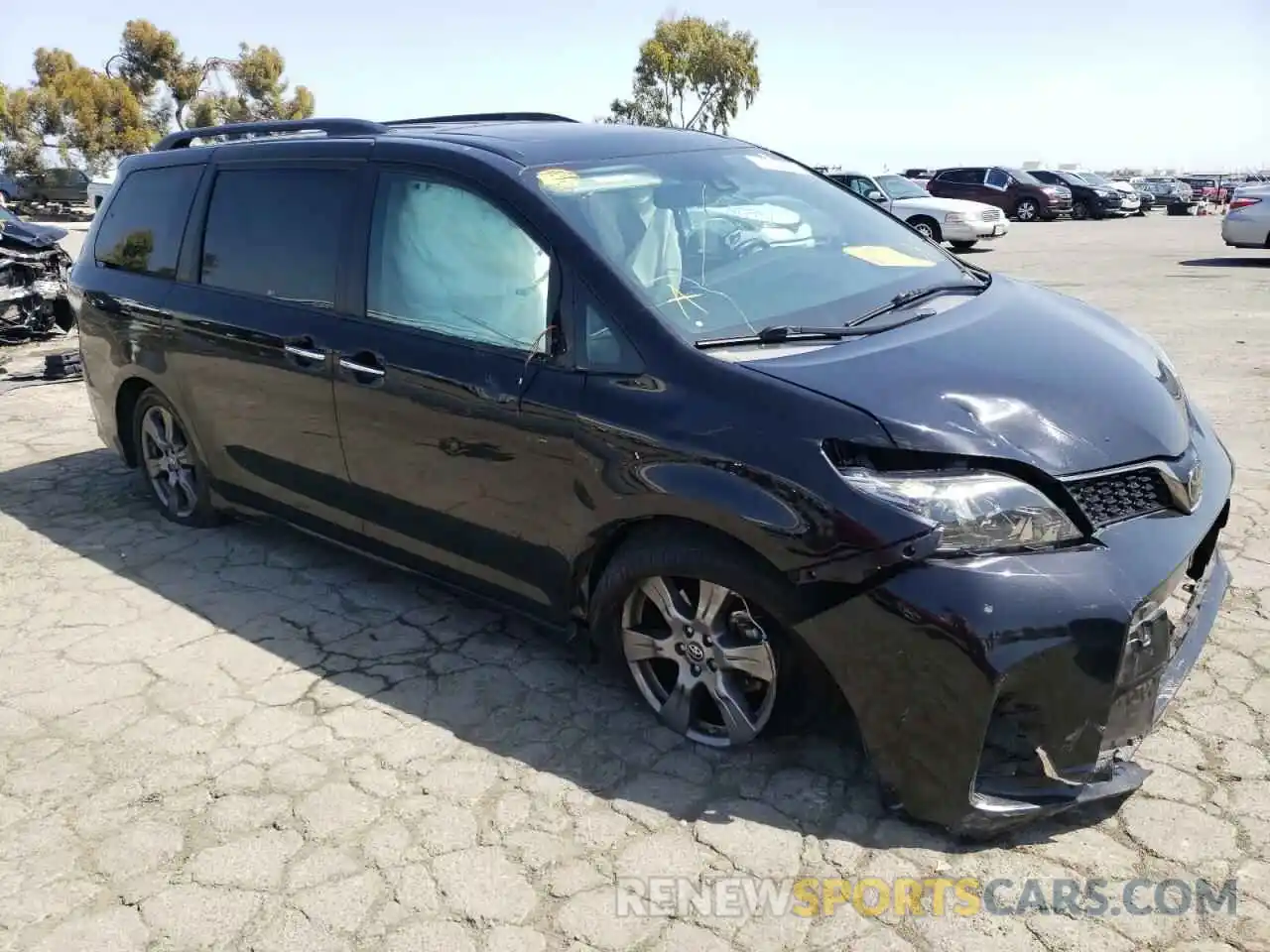 1 Photograph of a damaged car 5TDXZ3DC7KS966310 TOYOTA SIENNA 2019