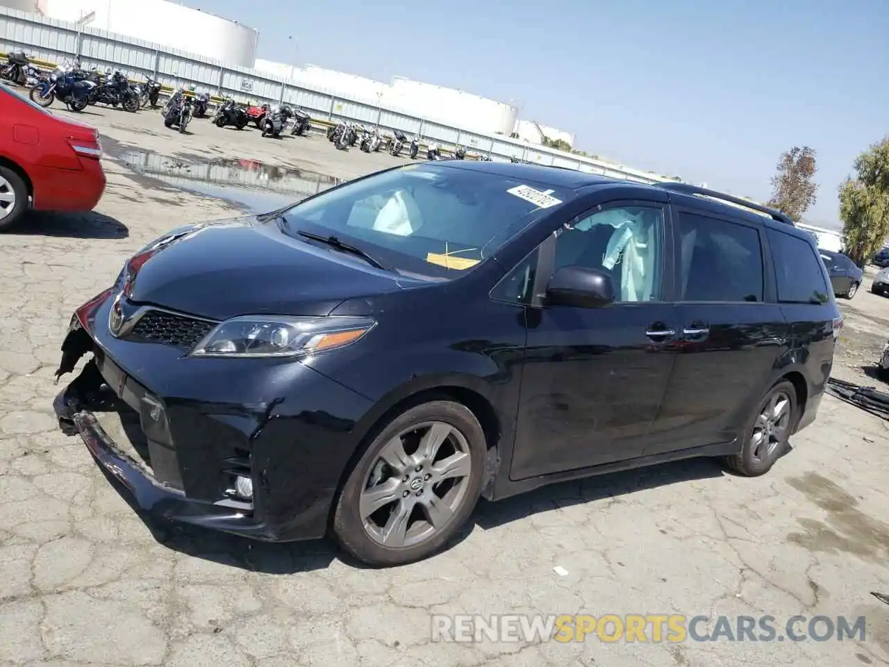 2 Фотография поврежденного автомобиля 5TDXZ3DC7KS966310 TOYOTA SIENNA 2019