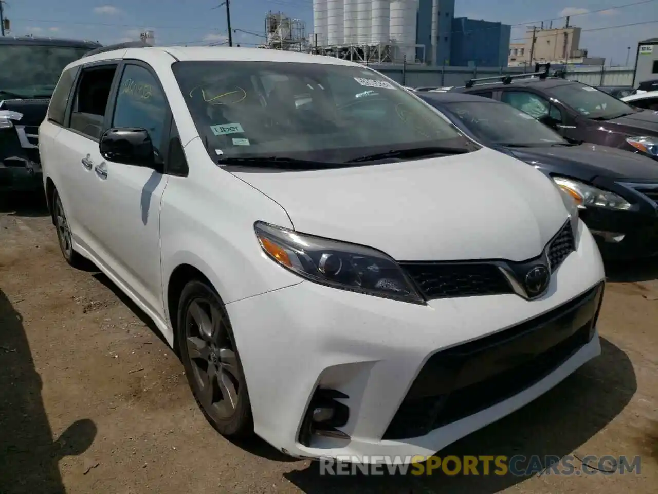 1 Photograph of a damaged car 5TDXZ3DC7KS978277 TOYOTA SIENNA 2019