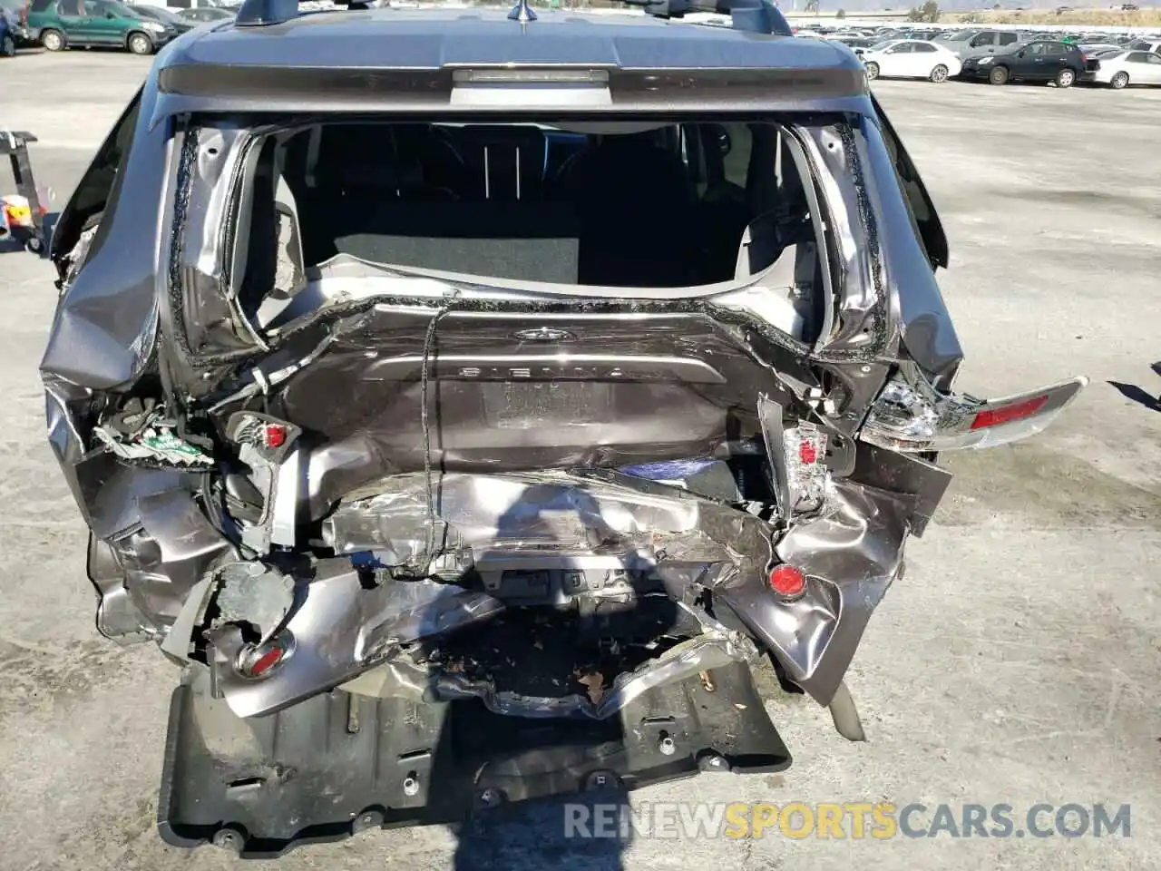 9 Photograph of a damaged car 5TDXZ3DC7KS993815 TOYOTA SIENNA 2019