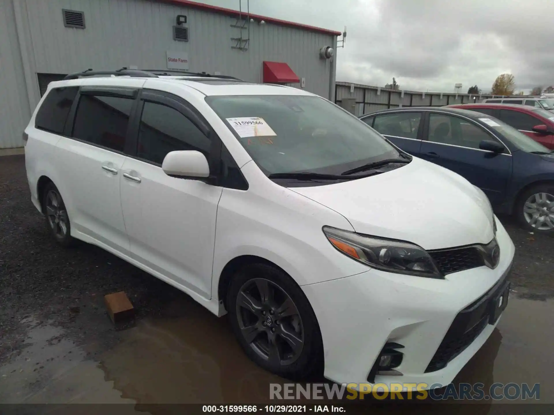 1 Photograph of a damaged car 5TDXZ3DC8KS006820 TOYOTA SIENNA 2019