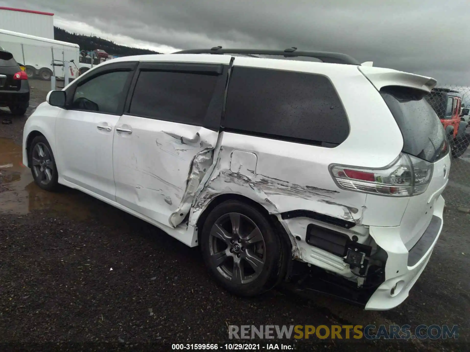 3 Фотография поврежденного автомобиля 5TDXZ3DC8KS006820 TOYOTA SIENNA 2019