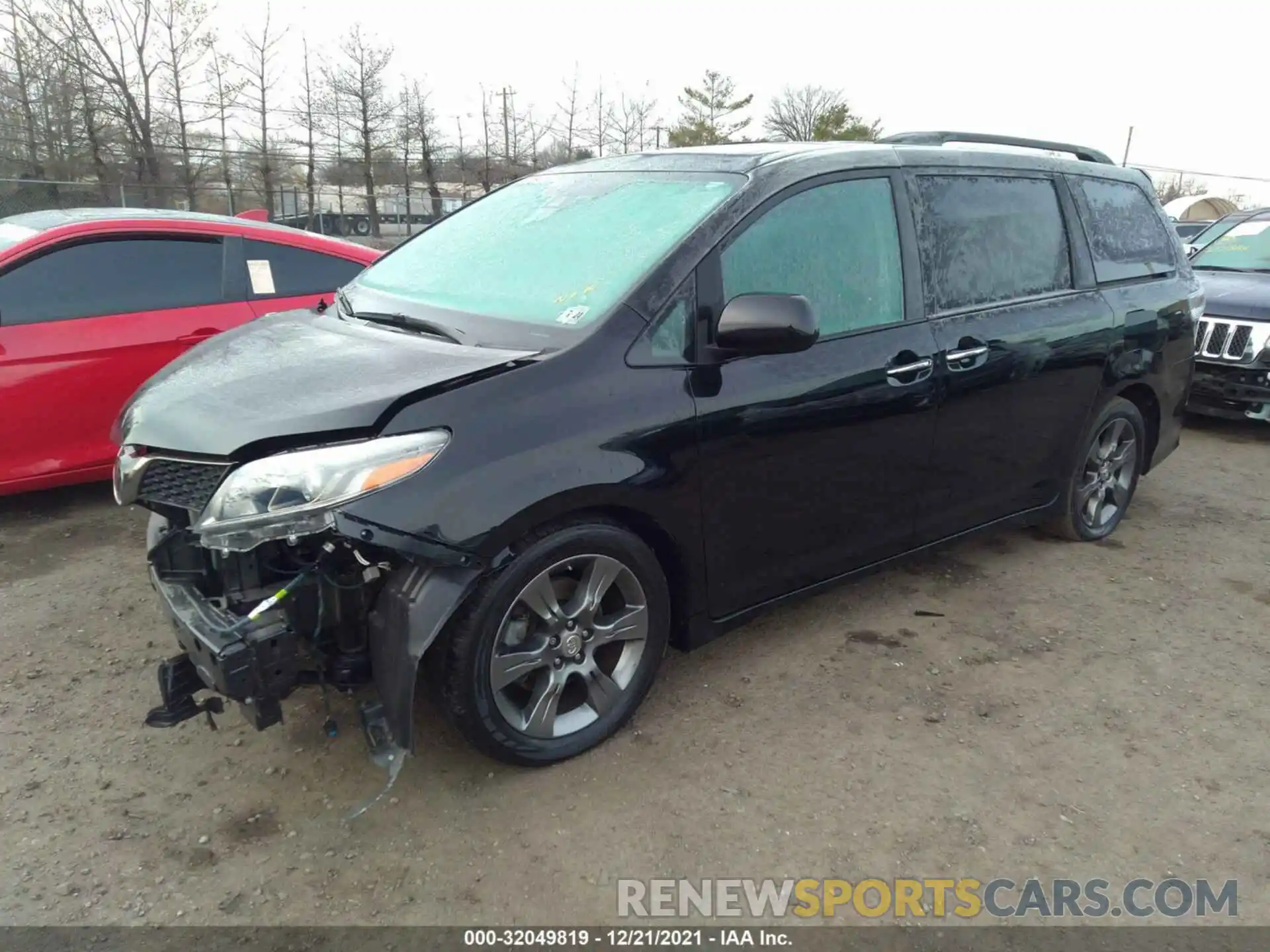 2 Фотография поврежденного автомобиля 5TDXZ3DC8KS016585 TOYOTA SIENNA 2019