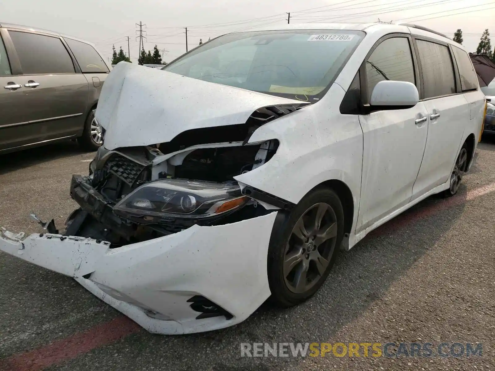 2 Photograph of a damaged car 5TDXZ3DCXKS972487 TOYOTA SIENNA 2019