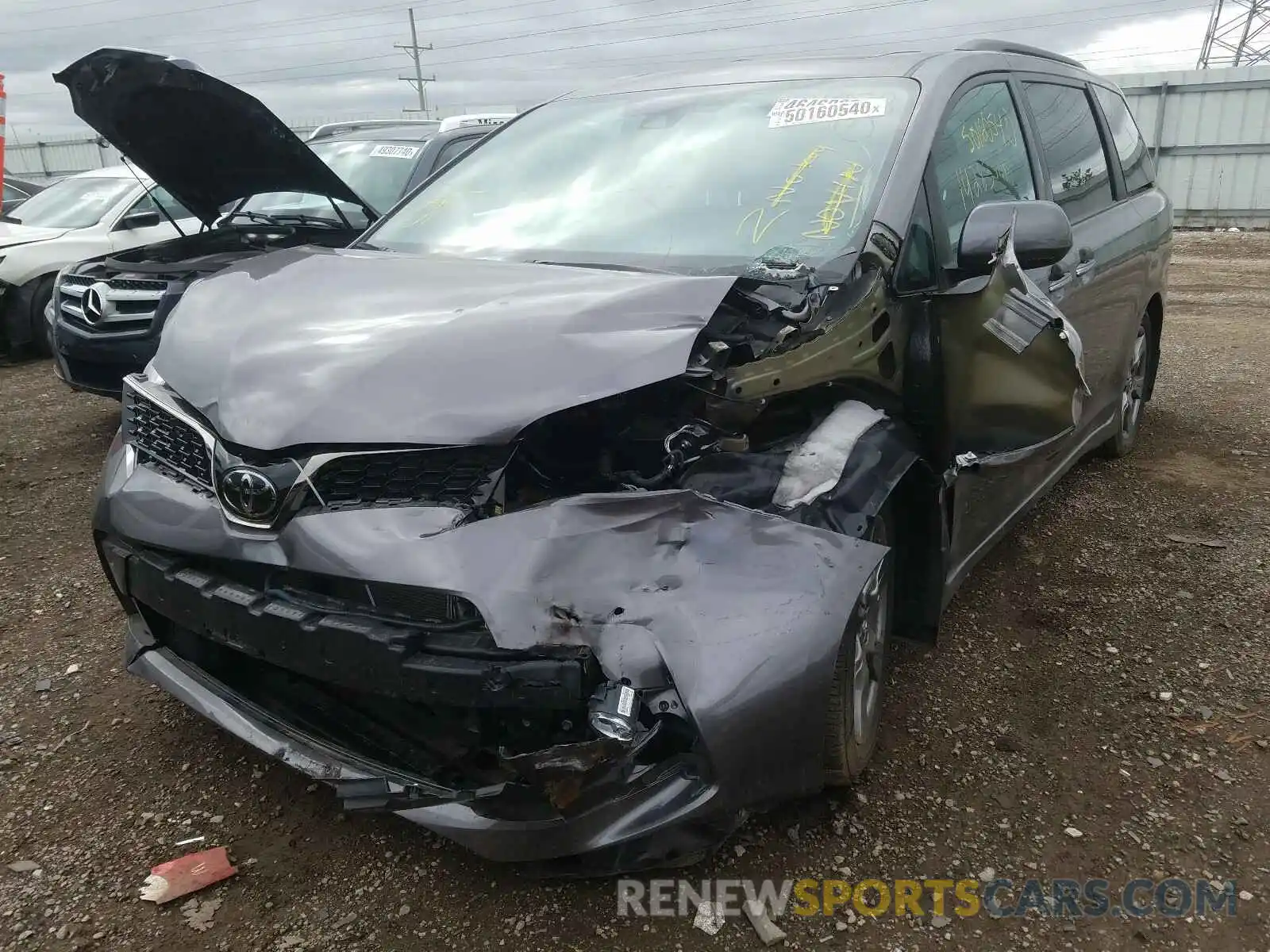 2 Photograph of a damaged car 5TDXZ3DCXKS974529 TOYOTA SIENNA 2019