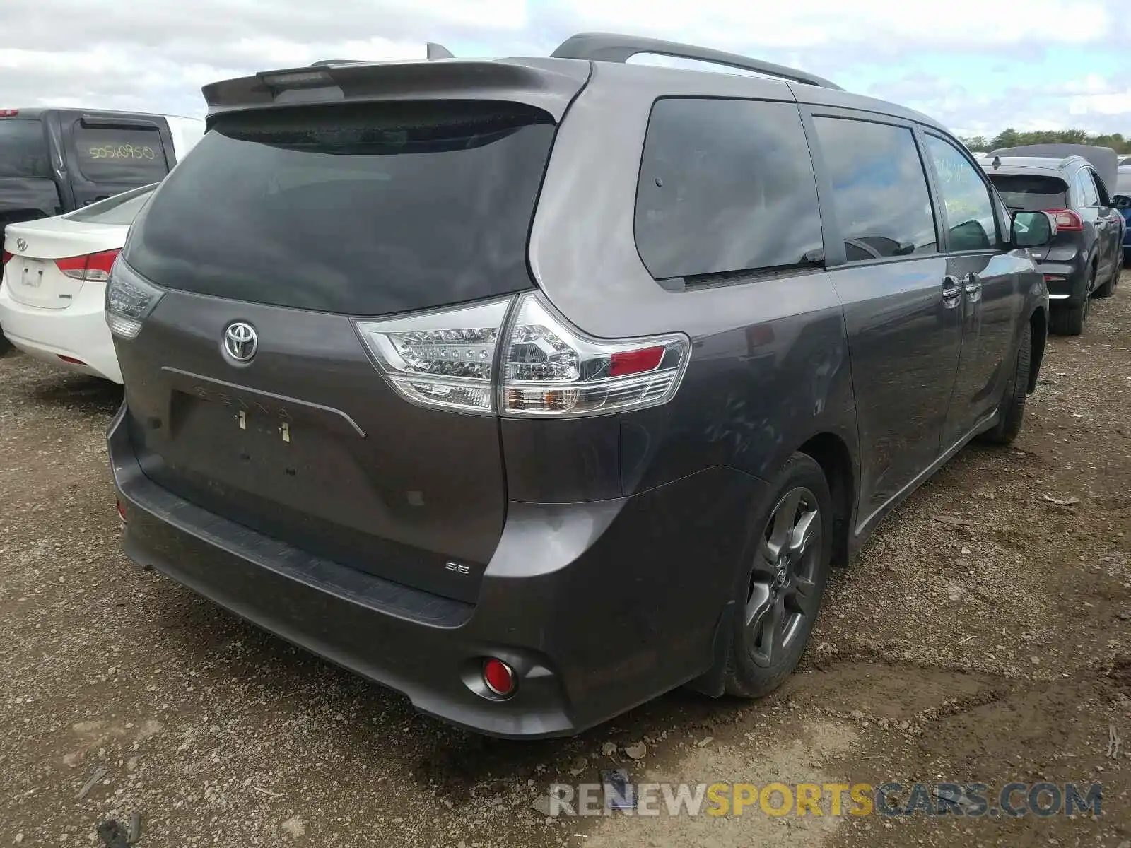 4 Фотография поврежденного автомобиля 5TDXZ3DCXKS974529 TOYOTA SIENNA 2019