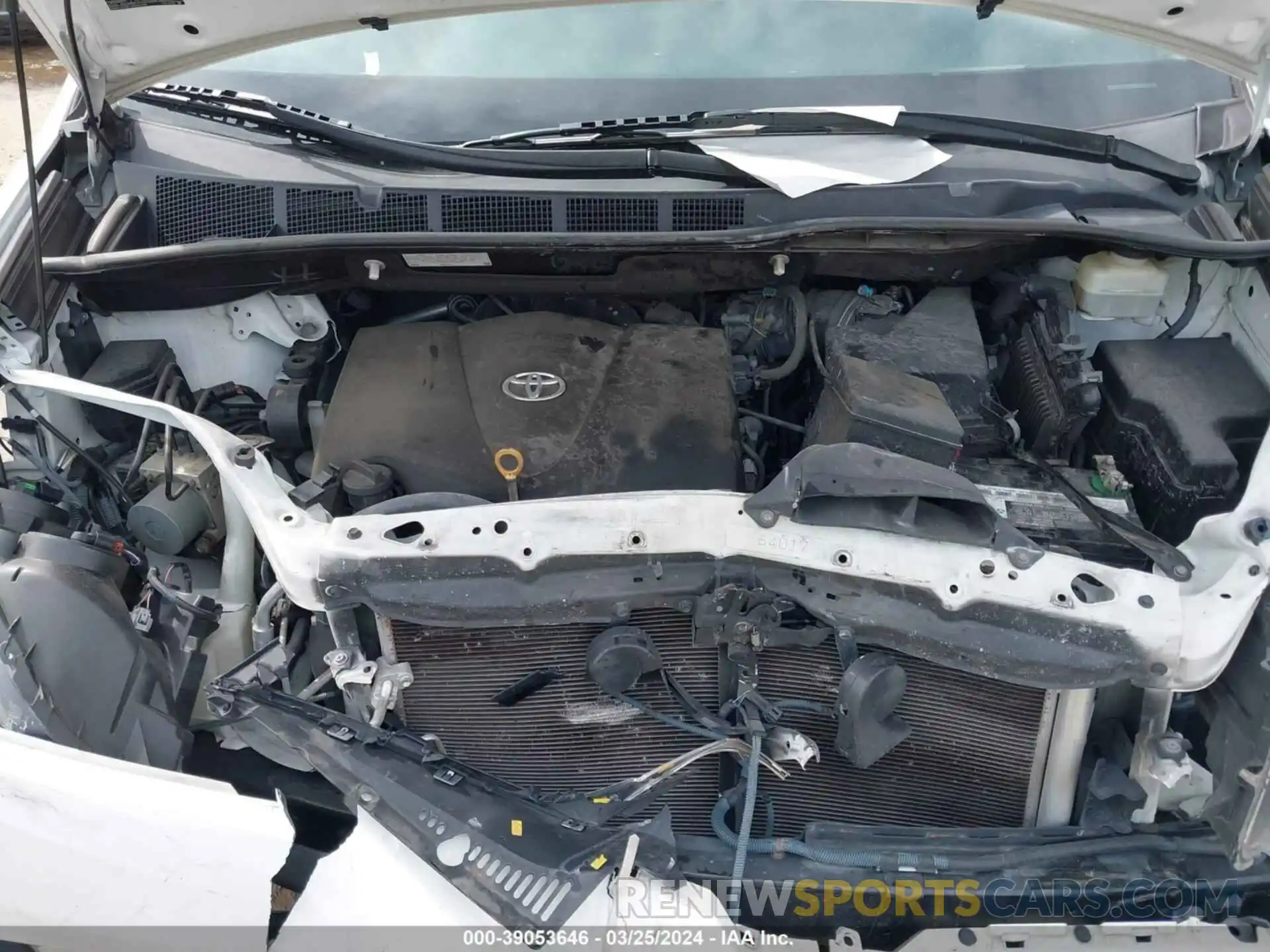 10 Photograph of a damaged car 5TDXZ3DCXKS978368 TOYOTA SIENNA 2019