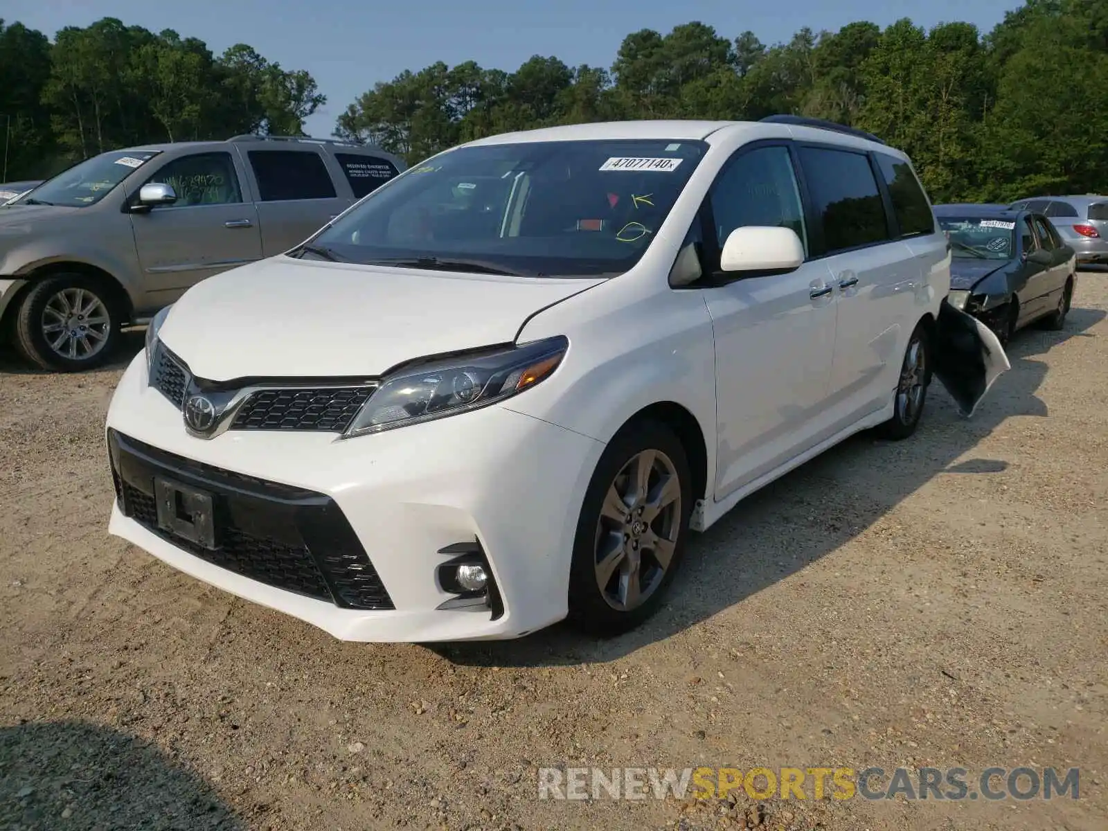 2 Photograph of a damaged car 5TDXZ3DCXKS992223 TOYOTA SIENNA 2019