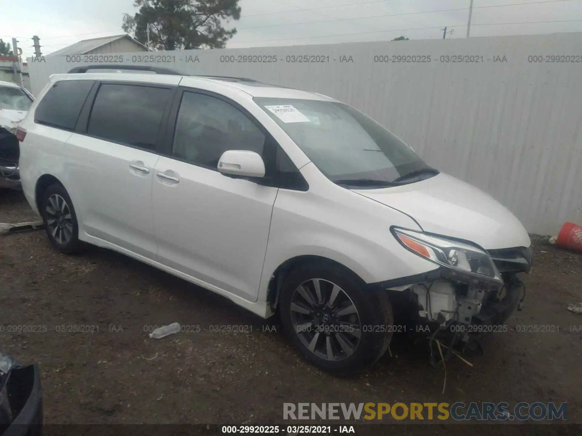 1 Photograph of a damaged car 5TDYZ3DC0KS002491 TOYOTA SIENNA 2019