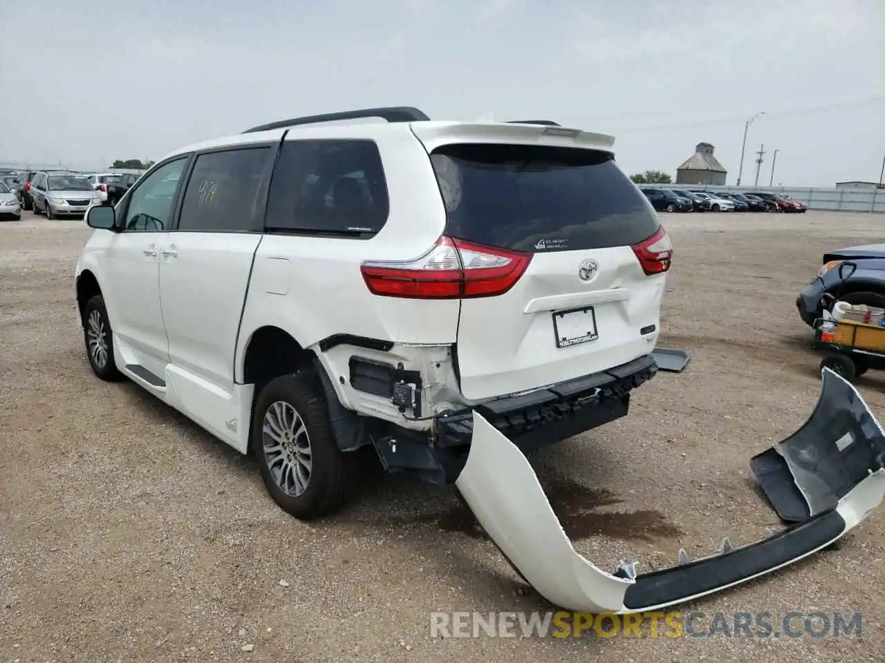 3 Фотография поврежденного автомобиля 5TDYZ3DC0KS005214 TOYOTA SIENNA 2019