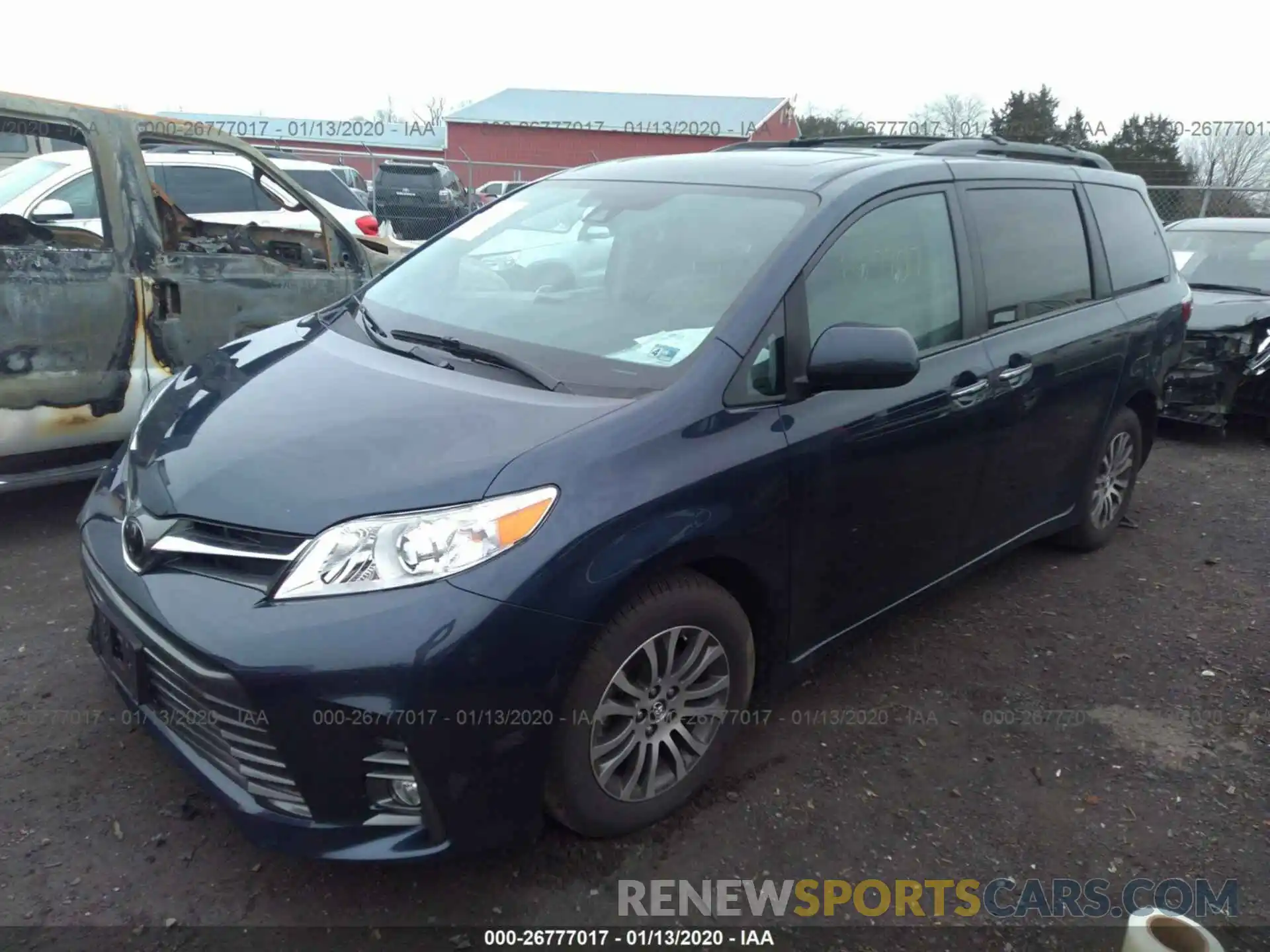 2 Фотография поврежденного автомобиля 5TDYZ3DC0KS017847 TOYOTA SIENNA 2019