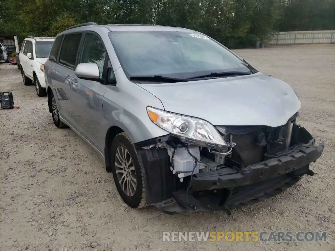 1 Photograph of a damaged car 5TDYZ3DC0KS019890 TOYOTA SIENNA 2019