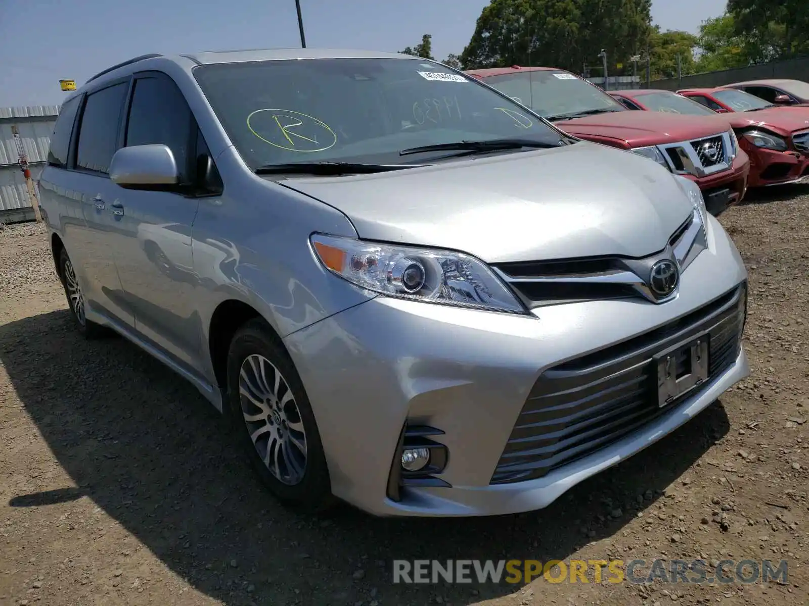 1 Photograph of a damaged car 5TDYZ3DC0KS976360 TOYOTA SIENNA 2019