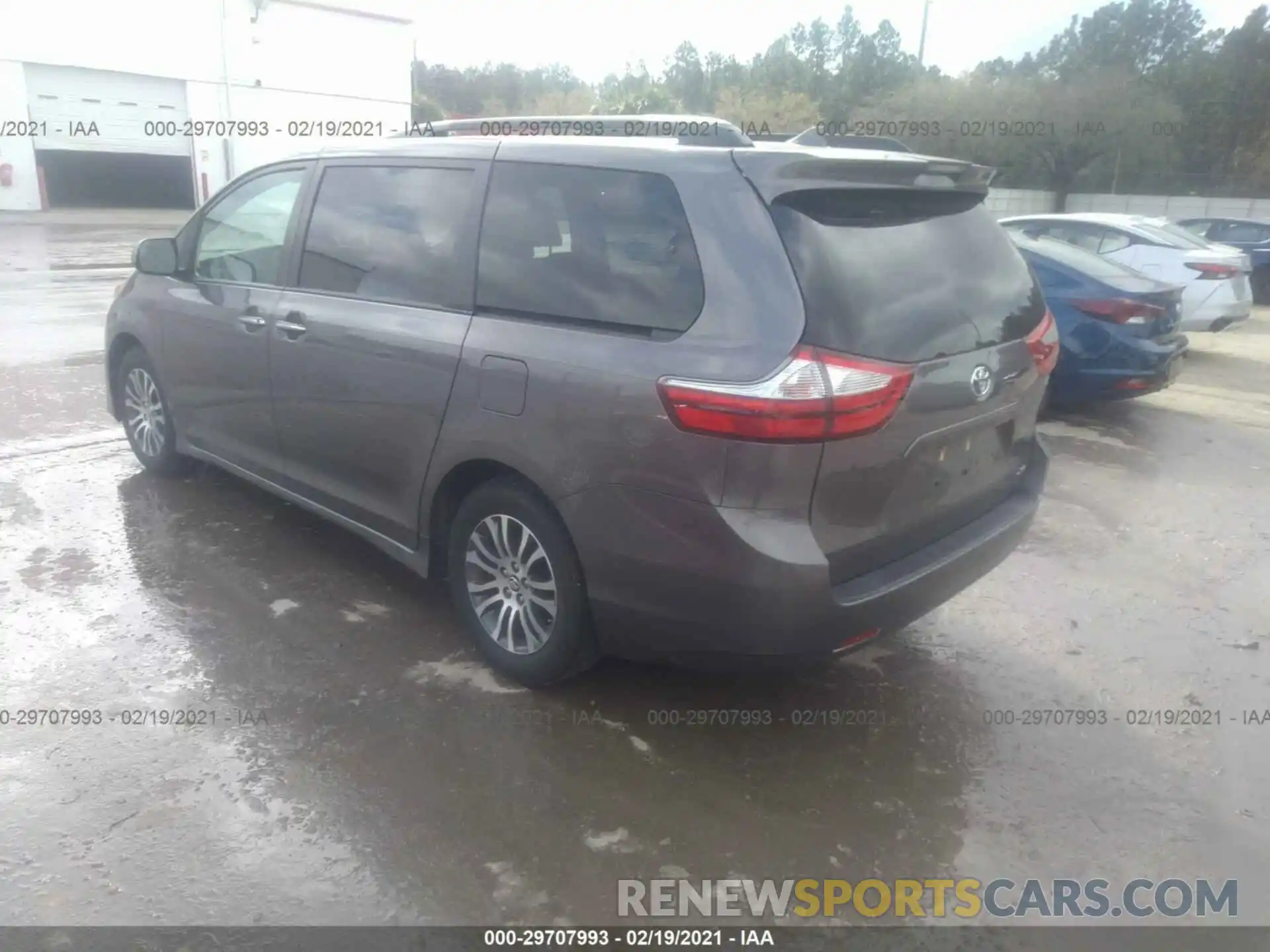 3 Фотография поврежденного автомобиля 5TDYZ3DC0KS977749 TOYOTA SIENNA 2019