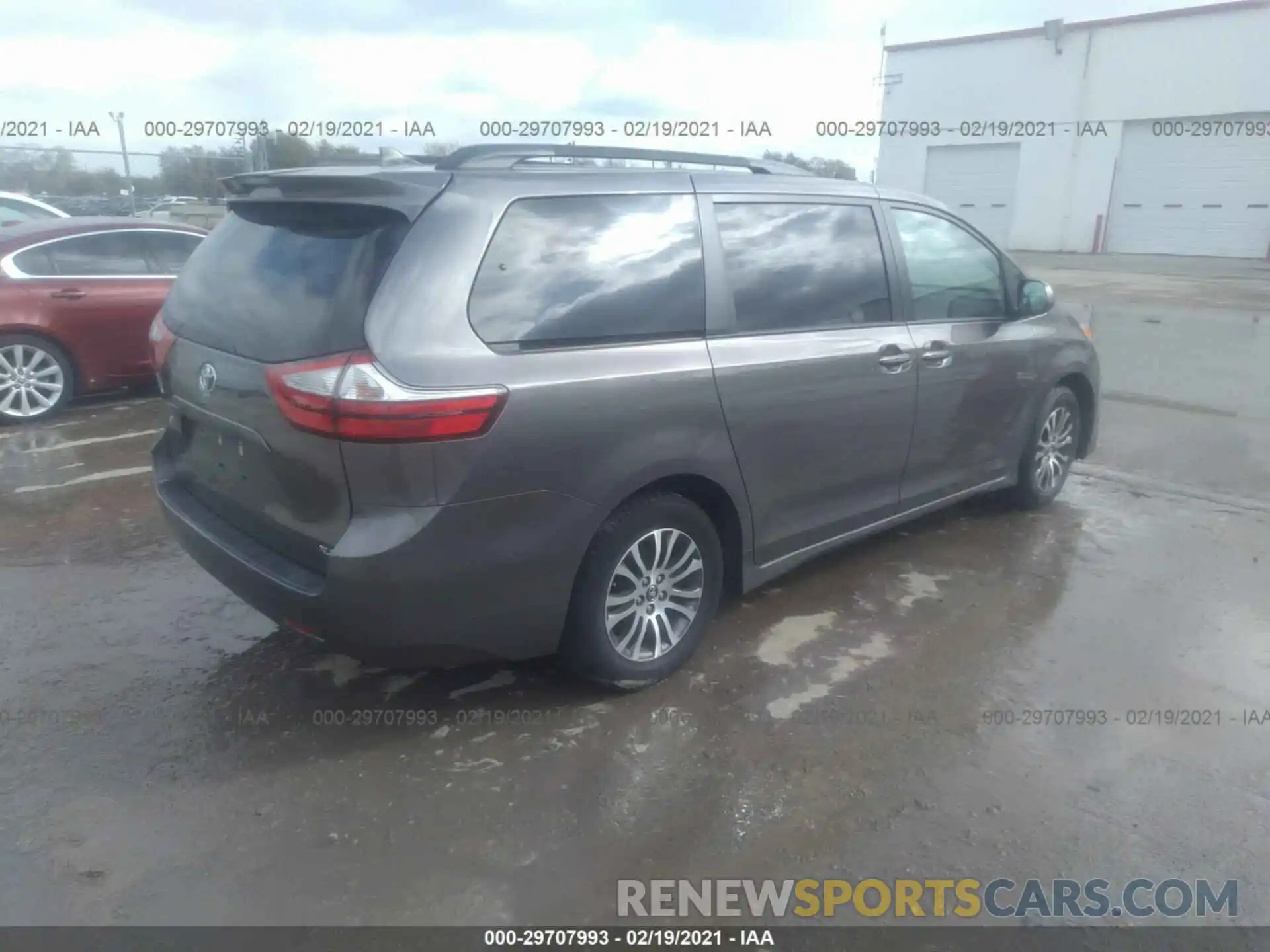 4 Фотография поврежденного автомобиля 5TDYZ3DC0KS977749 TOYOTA SIENNA 2019