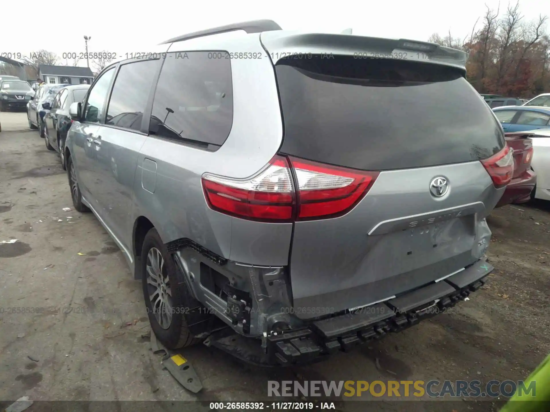 3 Фотография поврежденного автомобиля 5TDYZ3DC0KS979257 TOYOTA SIENNA 2019