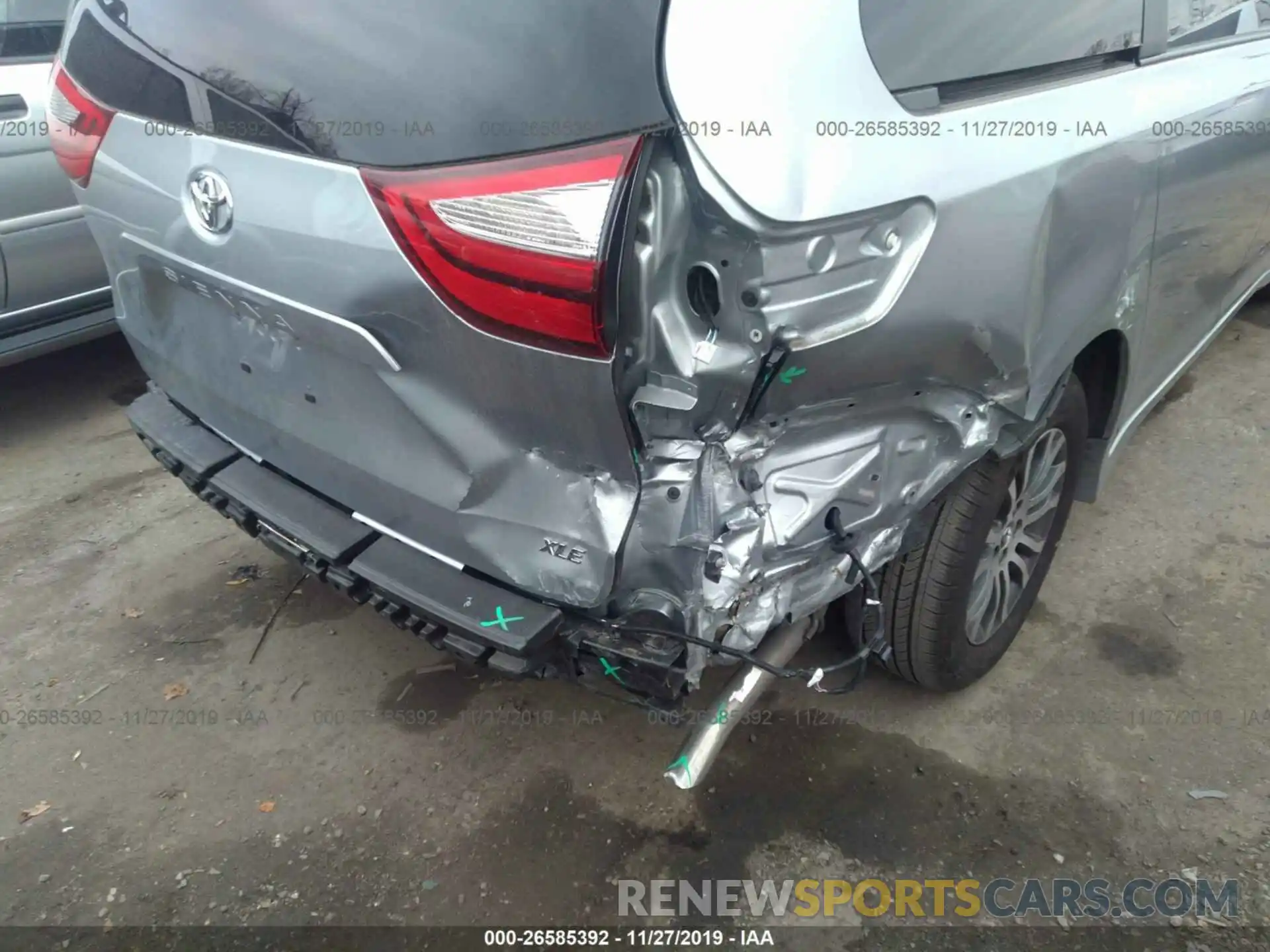 6 Photograph of a damaged car 5TDYZ3DC0KS979257 TOYOTA SIENNA 2019