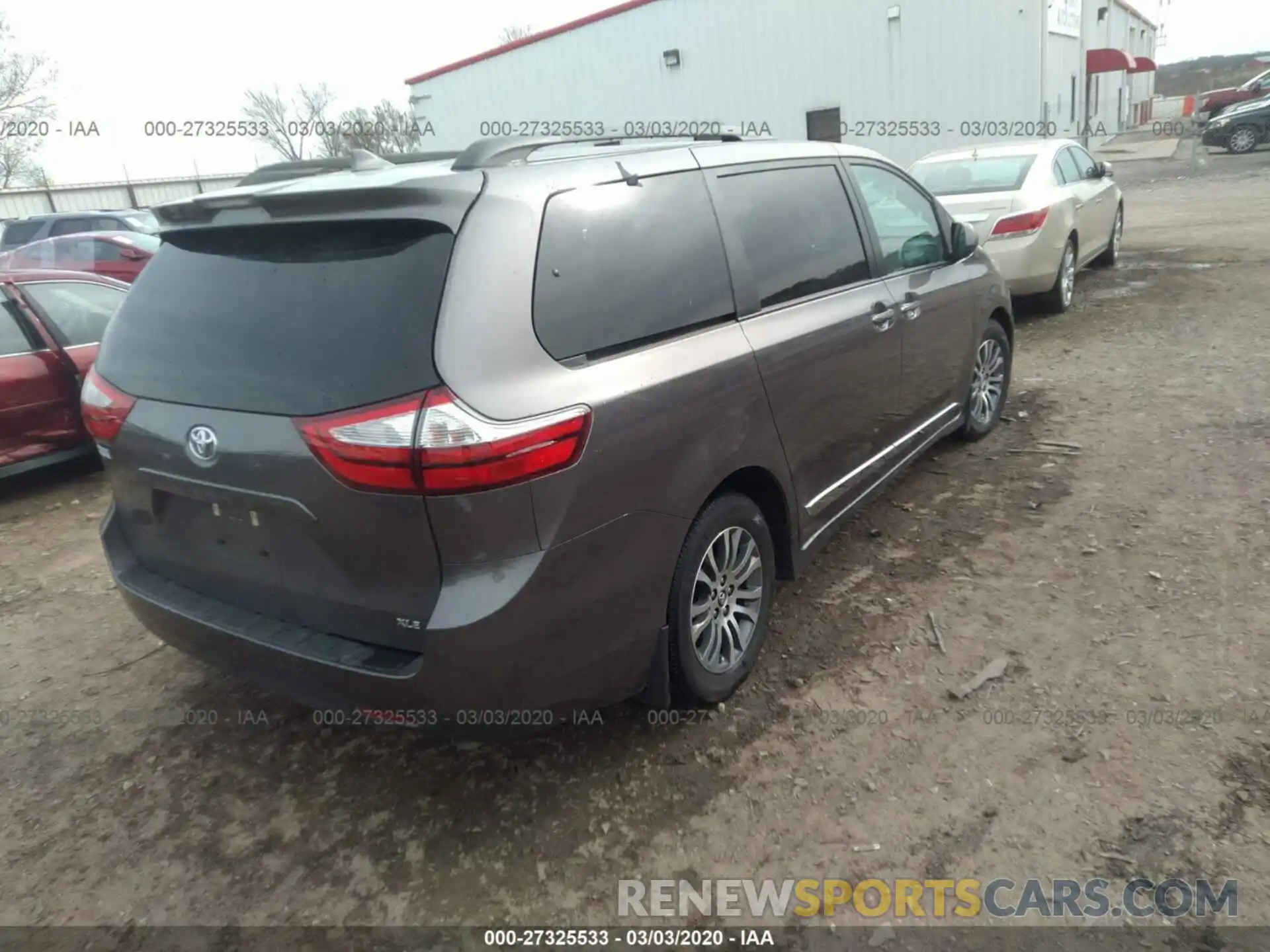 4 Фотография поврежденного автомобиля 5TDYZ3DC0KS980733 TOYOTA SIENNA 2019