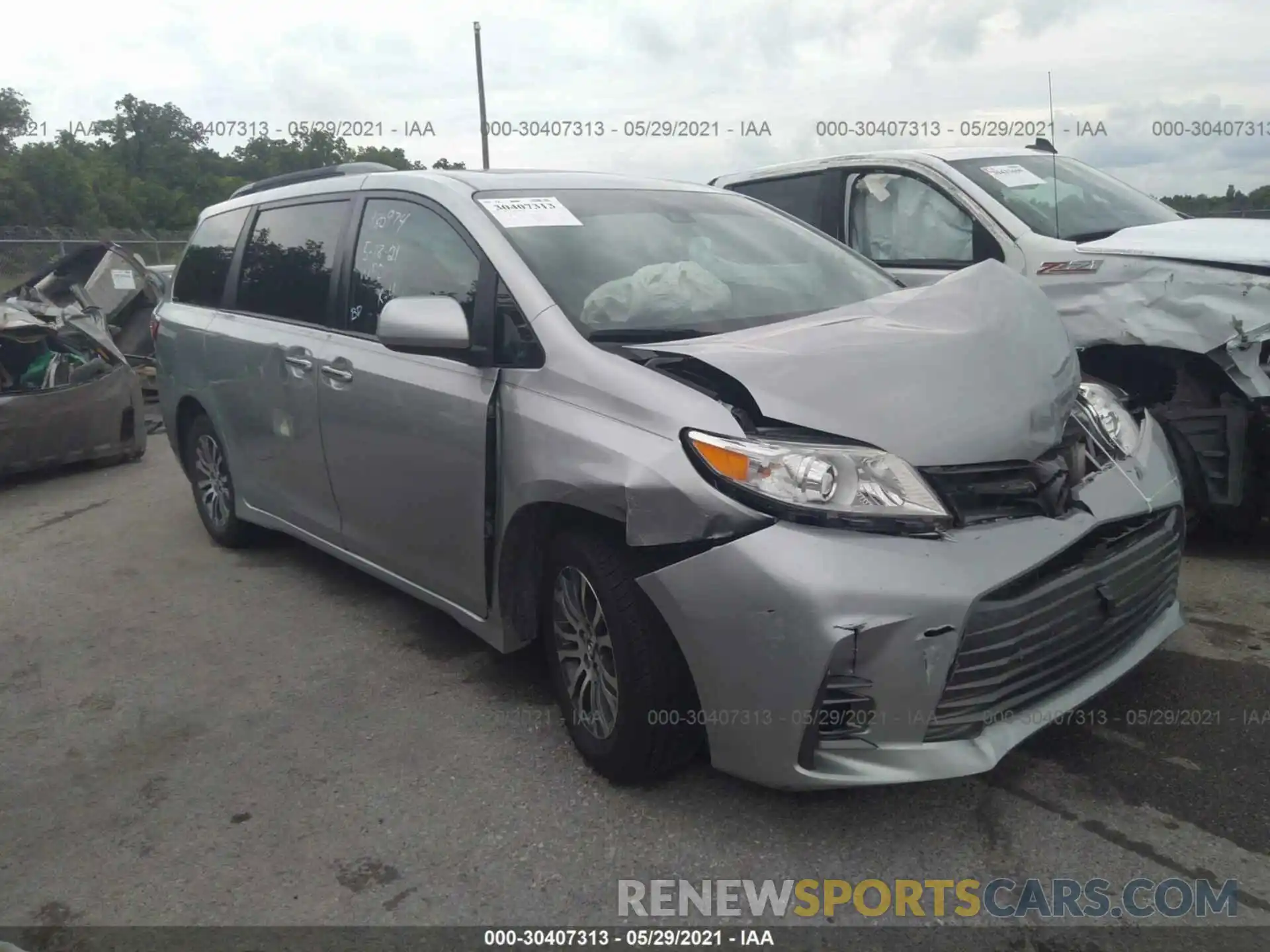 1 Photograph of a damaged car 5TDYZ3DC0KS980974 TOYOTA SIENNA 2019