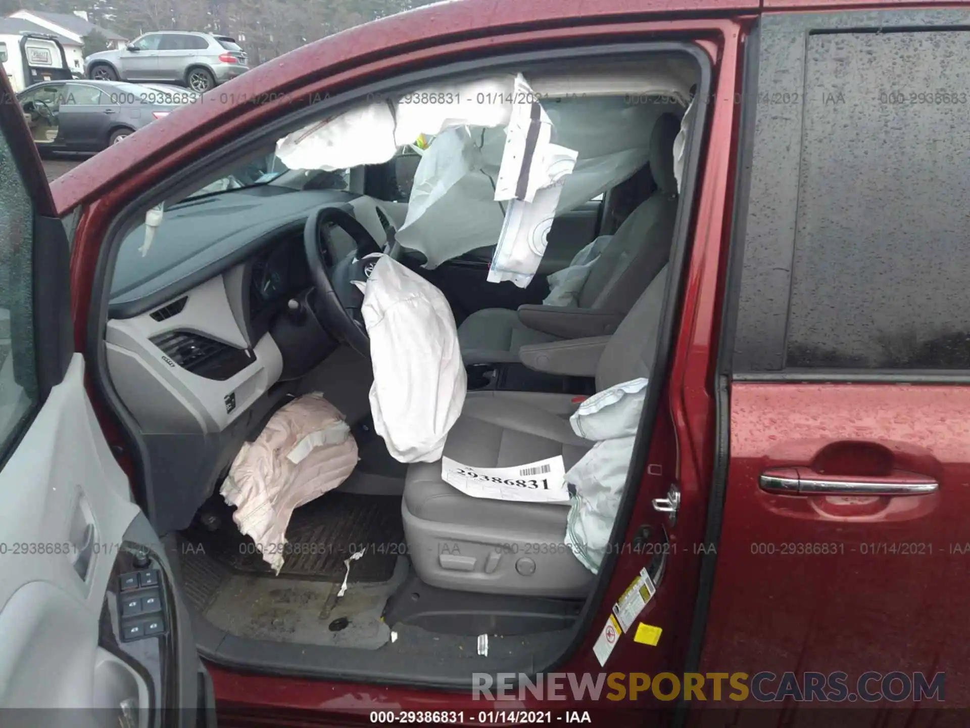 5 Photograph of a damaged car 5TDYZ3DC0KS981834 TOYOTA SIENNA 2019