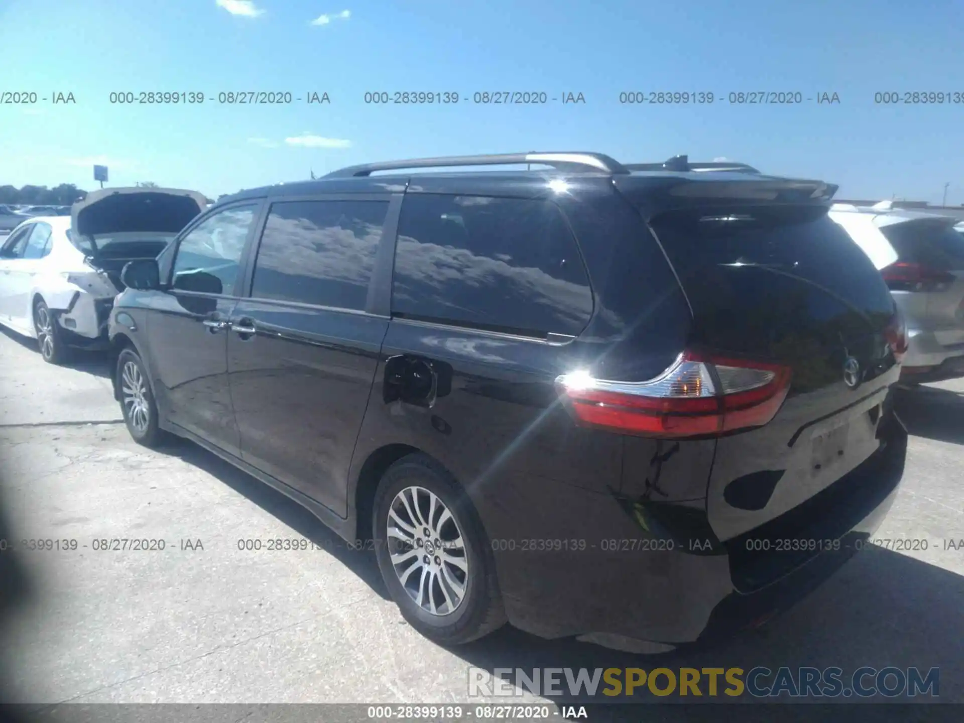 3 Фотография поврежденного автомобиля 5TDYZ3DC0KS983020 TOYOTA SIENNA 2019