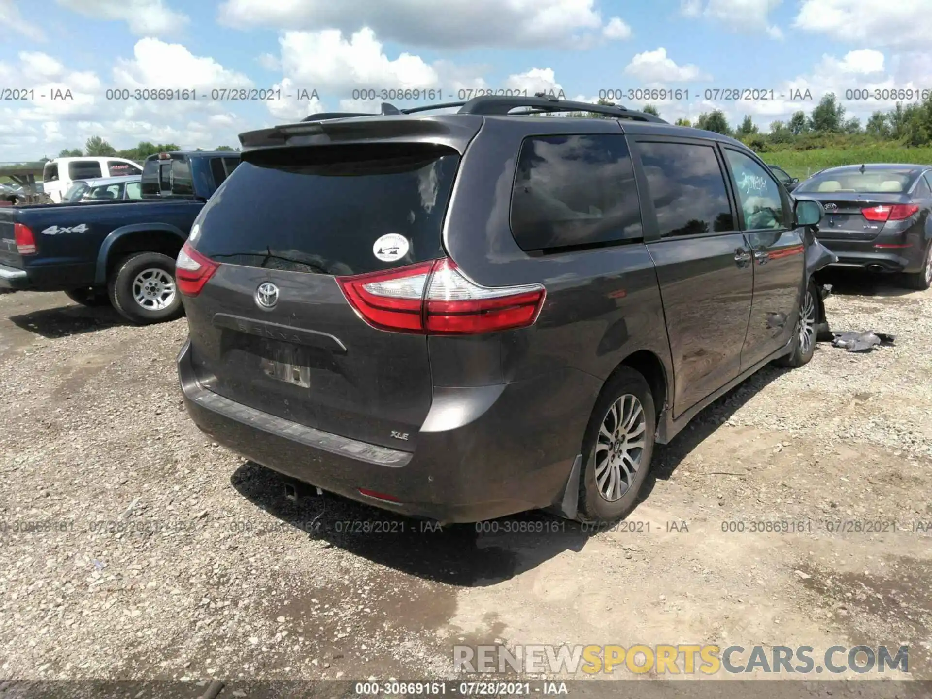 4 Фотография поврежденного автомобиля 5TDYZ3DC0KS985740 TOYOTA SIENNA 2019