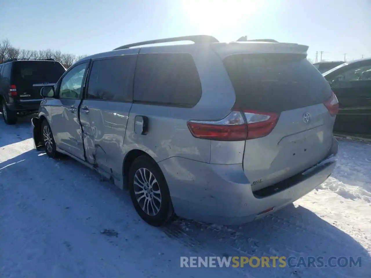 3 Фотография поврежденного автомобиля 5TDYZ3DC0KS988816 TOYOTA SIENNA 2019