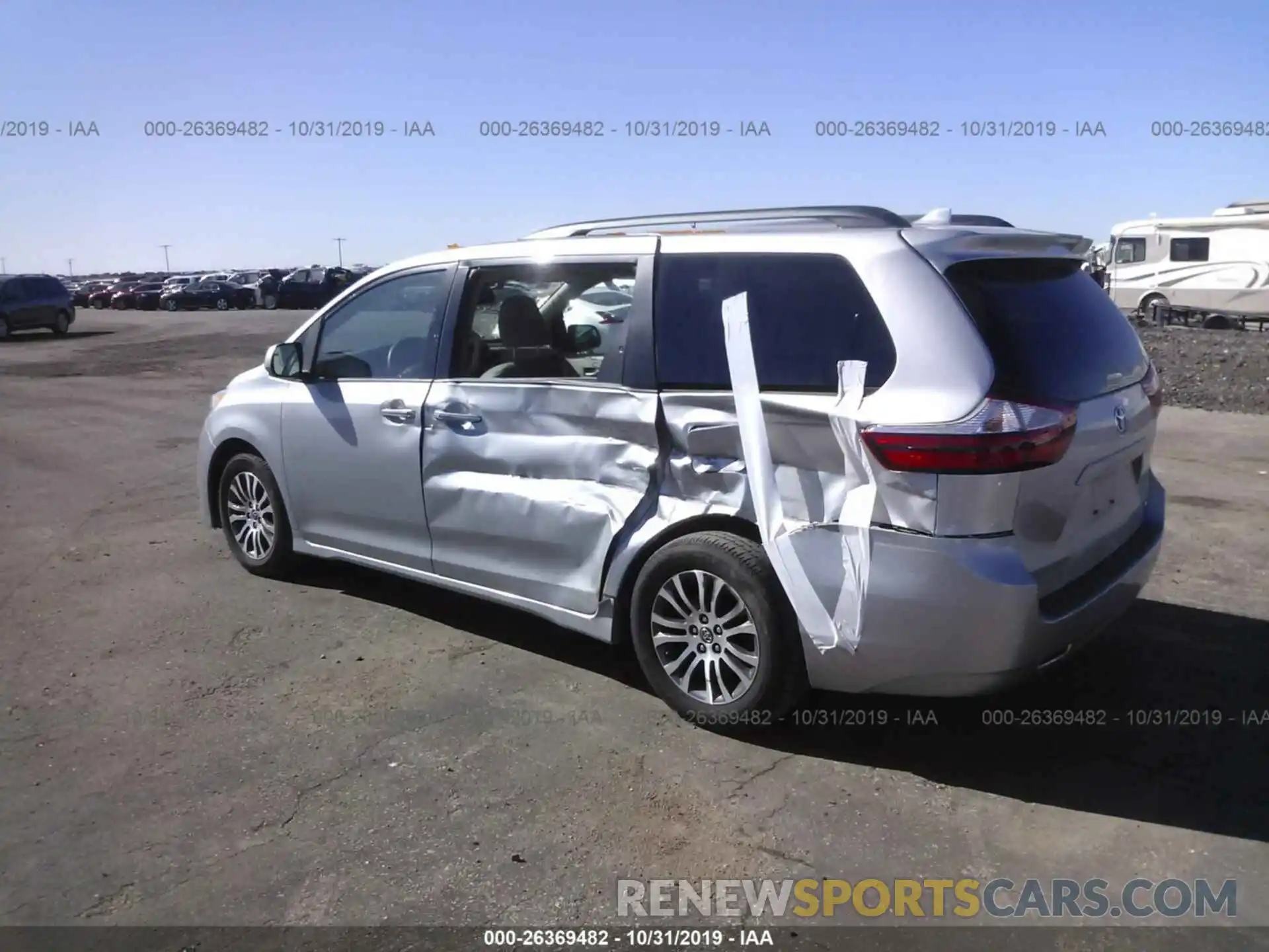 3 Photograph of a damaged car 5TDYZ3DC0KS993952 TOYOTA SIENNA 2019