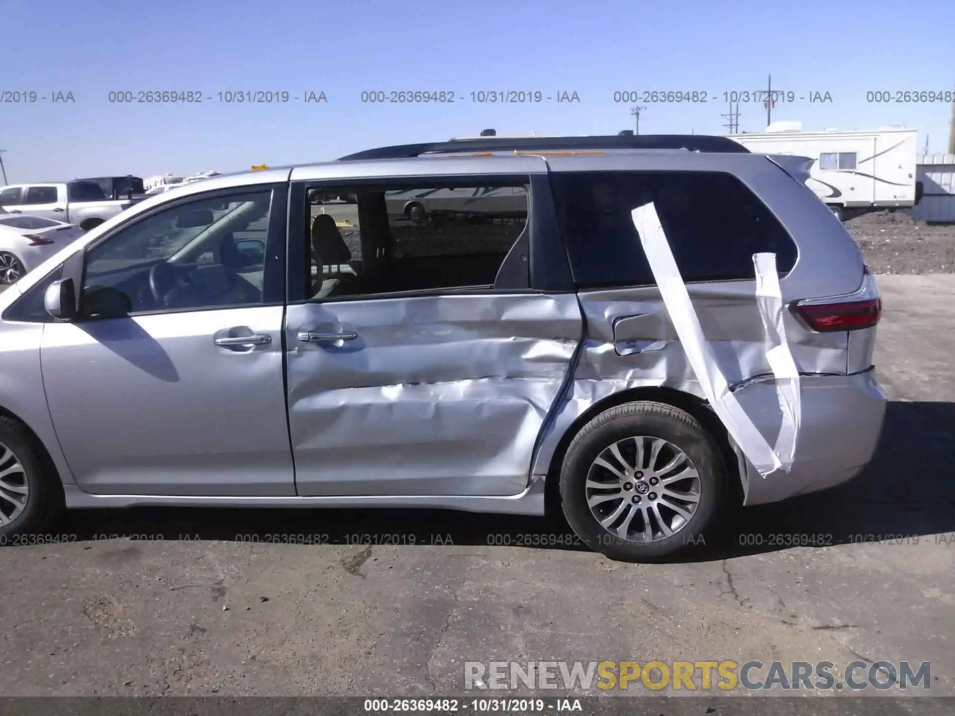 6 Photograph of a damaged car 5TDYZ3DC0KS993952 TOYOTA SIENNA 2019