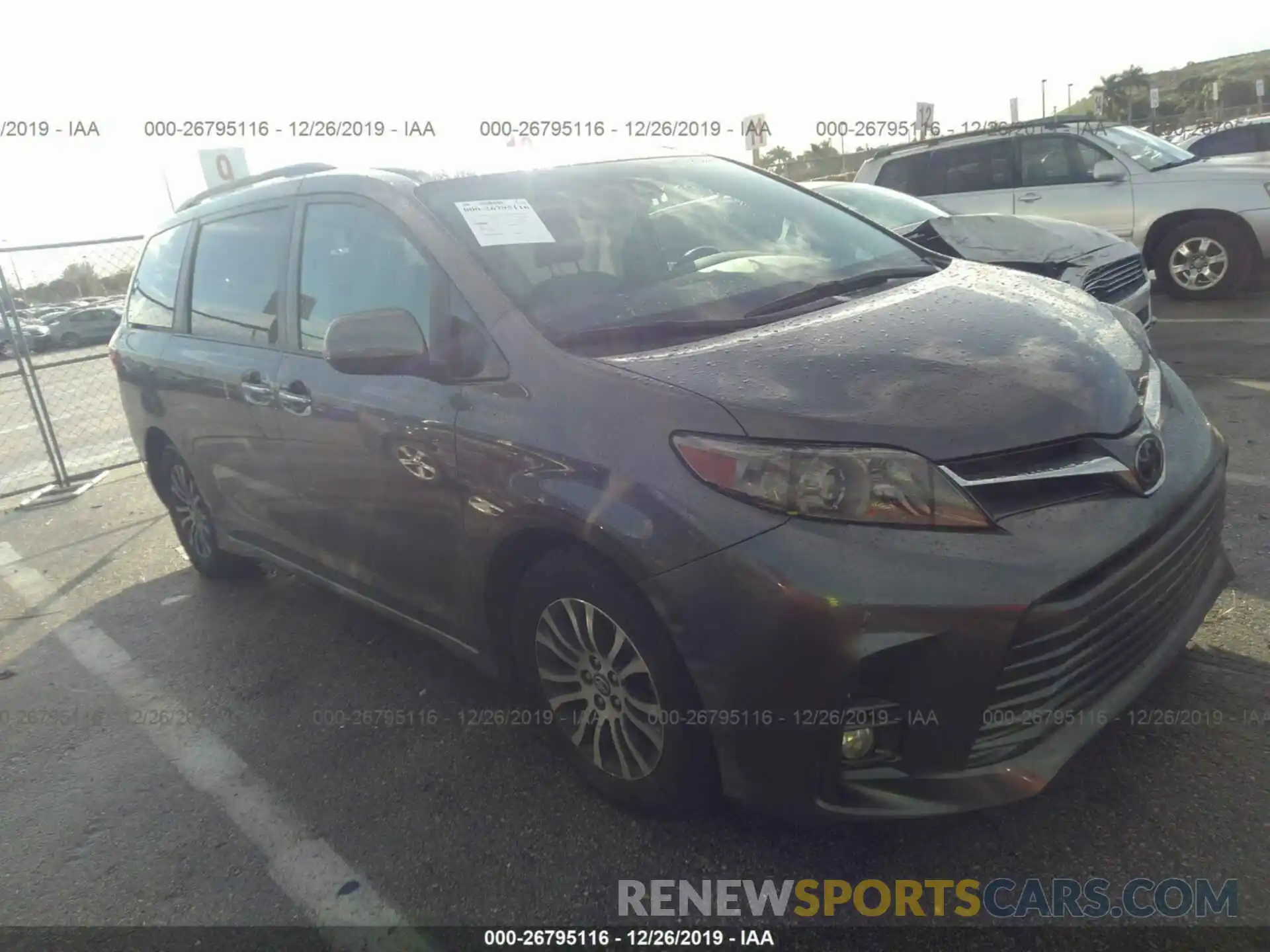 1 Фотография поврежденного автомобиля 5TDYZ3DC0KS996754 TOYOTA SIENNA 2019