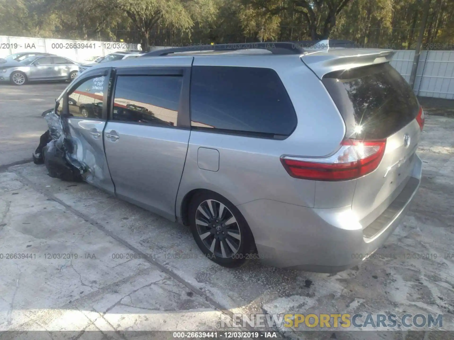 3 Фотография поврежденного автомобиля 5TDYZ3DC0KS999864 TOYOTA SIENNA 2019