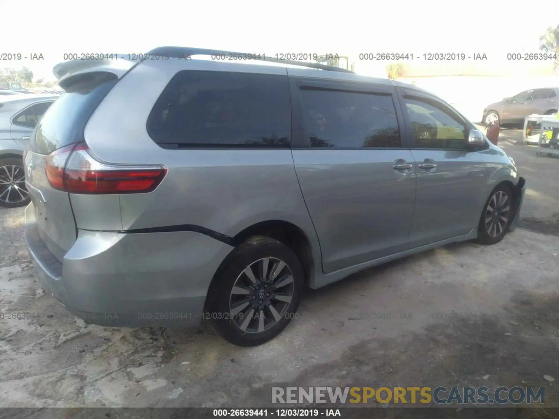 4 Фотография поврежденного автомобиля 5TDYZ3DC0KS999864 TOYOTA SIENNA 2019