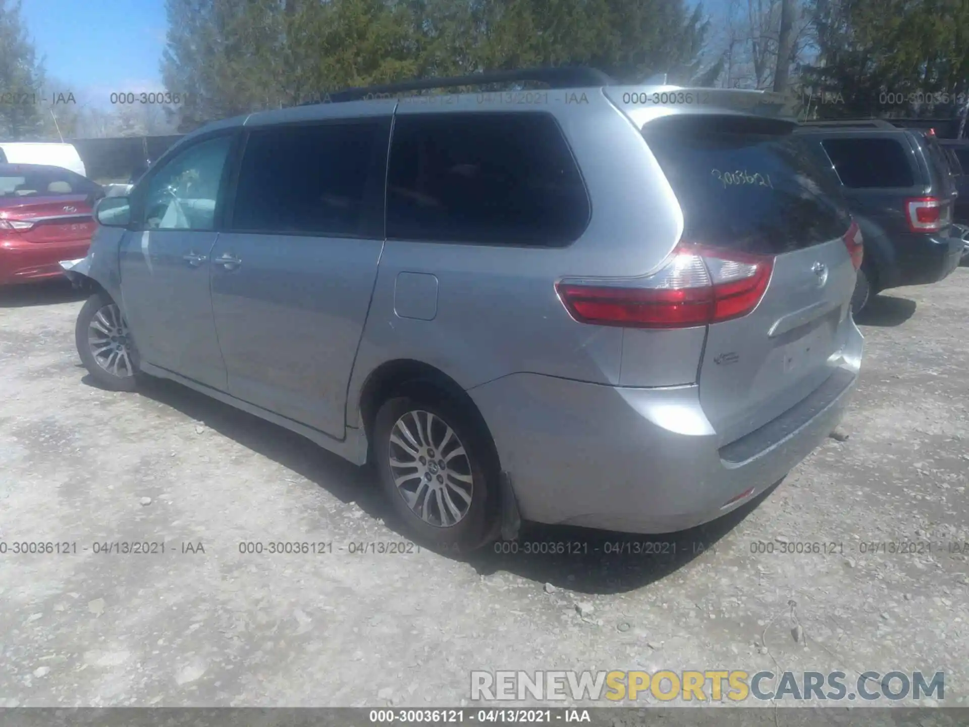 3 Фотография поврежденного автомобиля 5TDYZ3DC1KS001429 TOYOTA SIENNA 2019