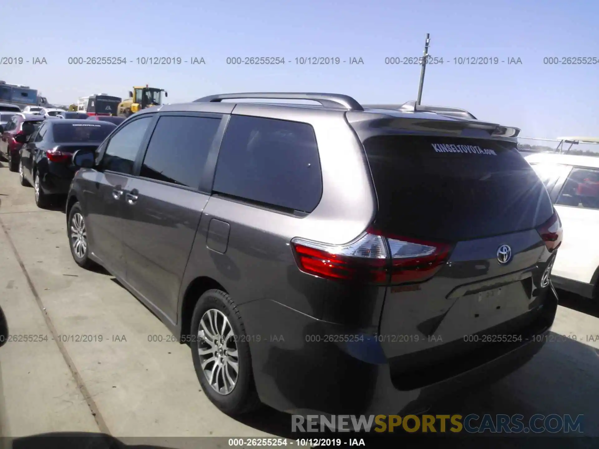 3 Фотография поврежденного автомобиля 5TDYZ3DC1KS002287 TOYOTA SIENNA 2019