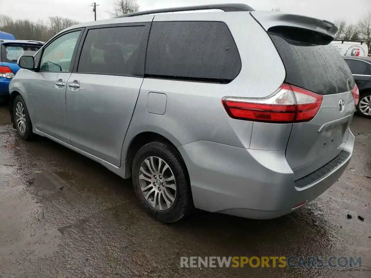 3 Фотография поврежденного автомобиля 5TDYZ3DC1KS004055 TOYOTA SIENNA 2019