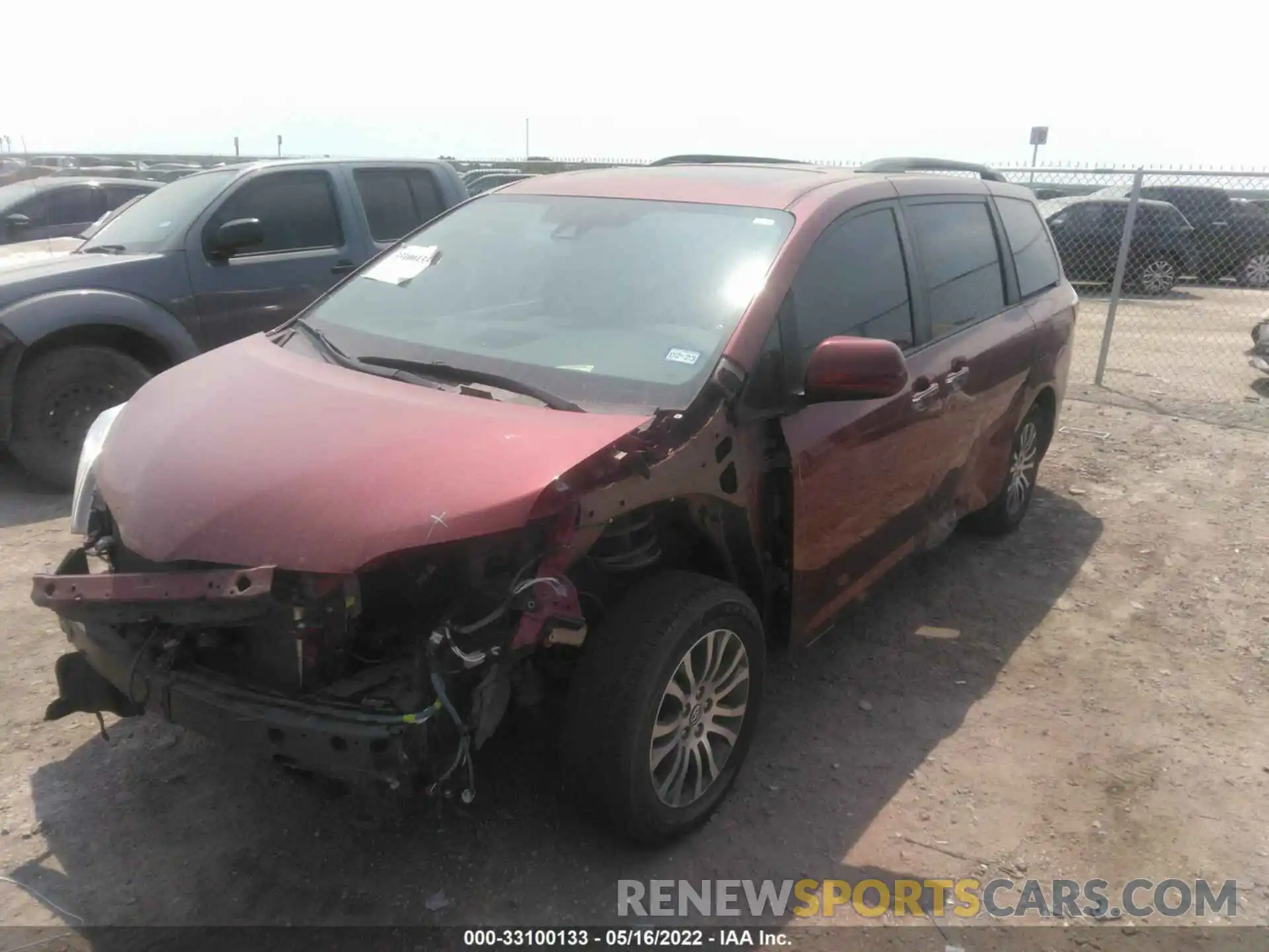 2 Photograph of a damaged car 5TDYZ3DC1KS004637 TOYOTA SIENNA 2019