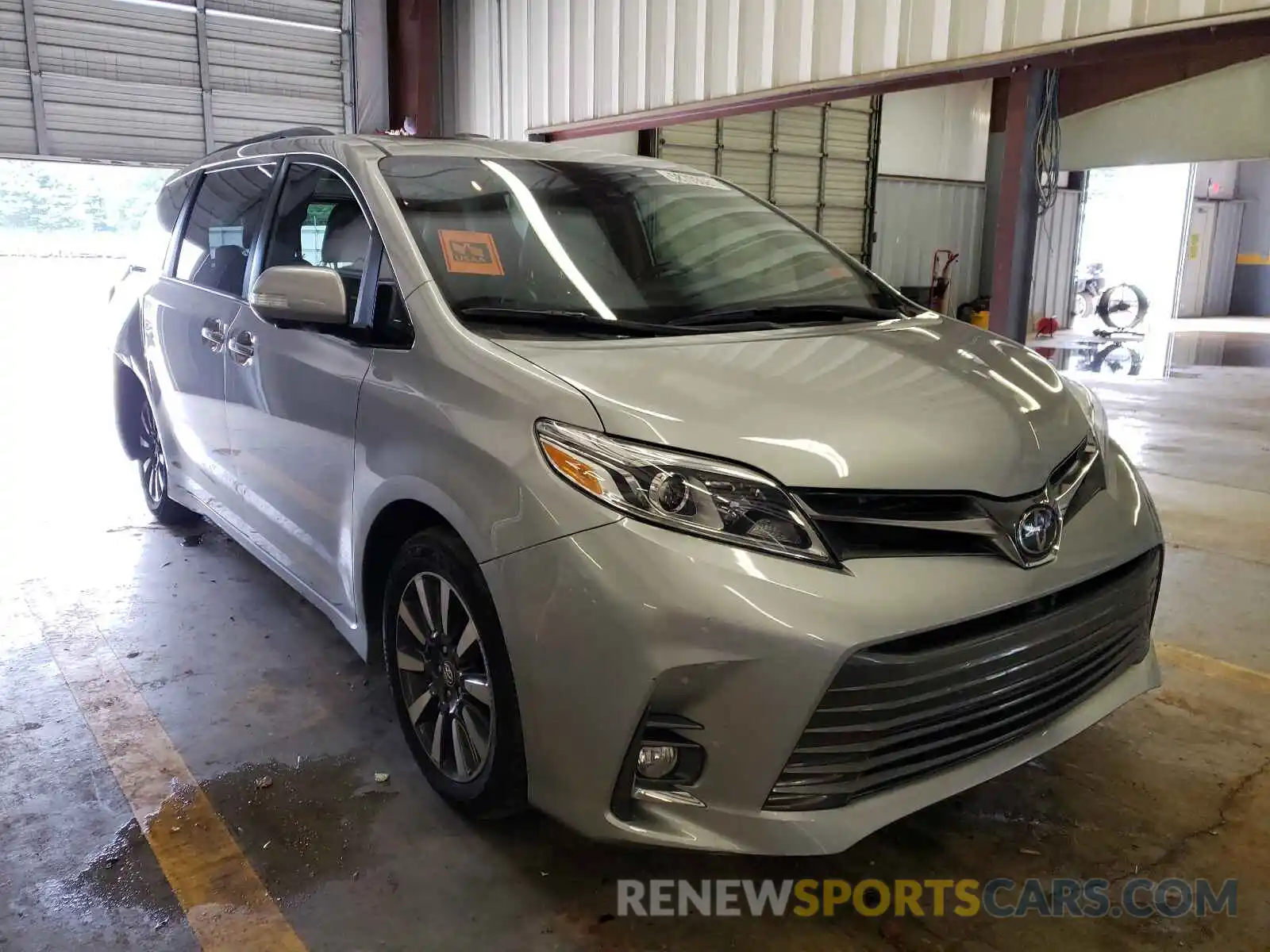 1 Photograph of a damaged car 5TDYZ3DC1KS004816 TOYOTA SIENNA 2019