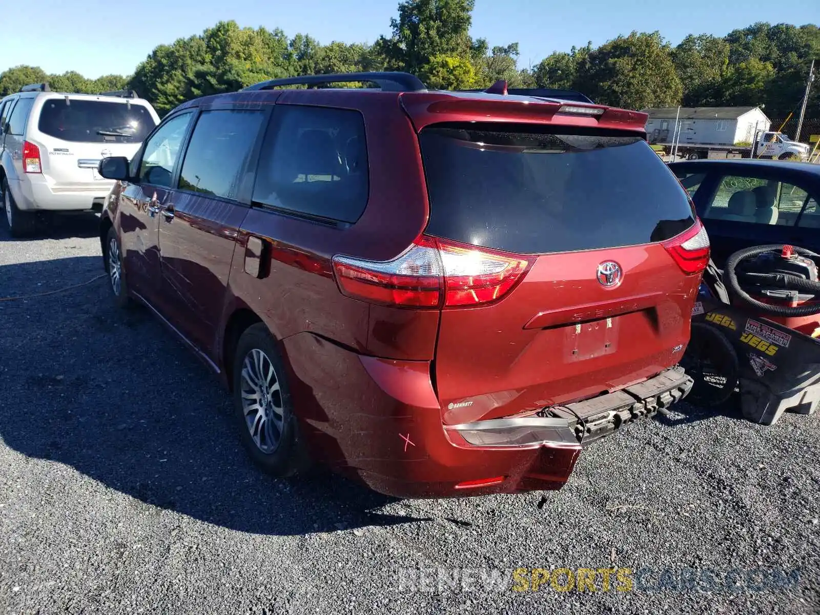 3 Photograph of a damaged car 5TDYZ3DC1KS006176 TOYOTA SIENNA 2019