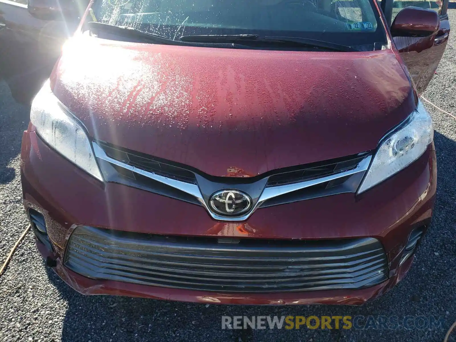 7 Photograph of a damaged car 5TDYZ3DC1KS006176 TOYOTA SIENNA 2019